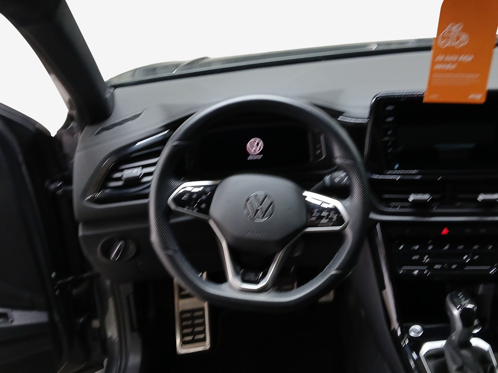 VW T-Roc 2.0 TSI R-Line DSG 4Motion-image-9