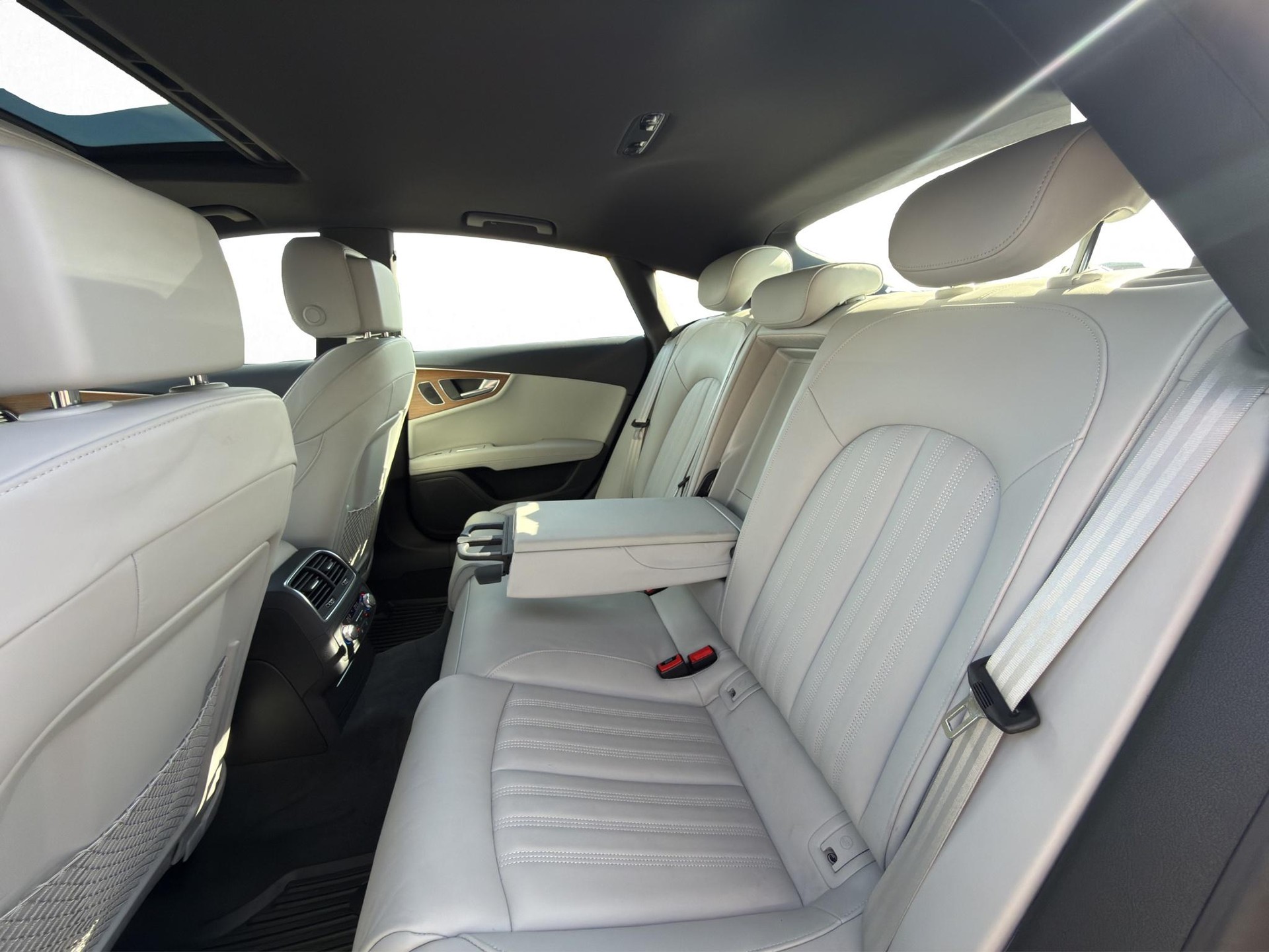 AUDI A7 Sportback 3.0 V6 TDI 320 quattro S-Line * HEAD-UP * NACHTSICHT * SCHIEBEDACH * PACK PREMIUM *-image-27