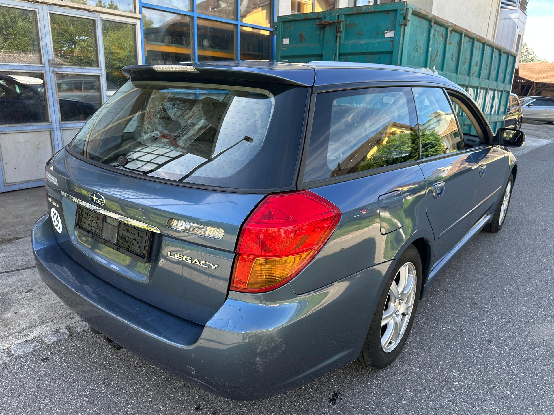 SUBARU Legacy 2.0i AWD Swiss-image-4