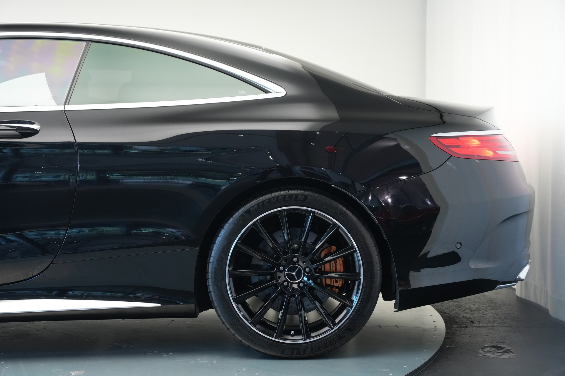 MERCEDES-BENZ S 63 AMG Coupé 4Matic Speedshift MCT *Keramik* *Burmester* *Standheizung*-image-47