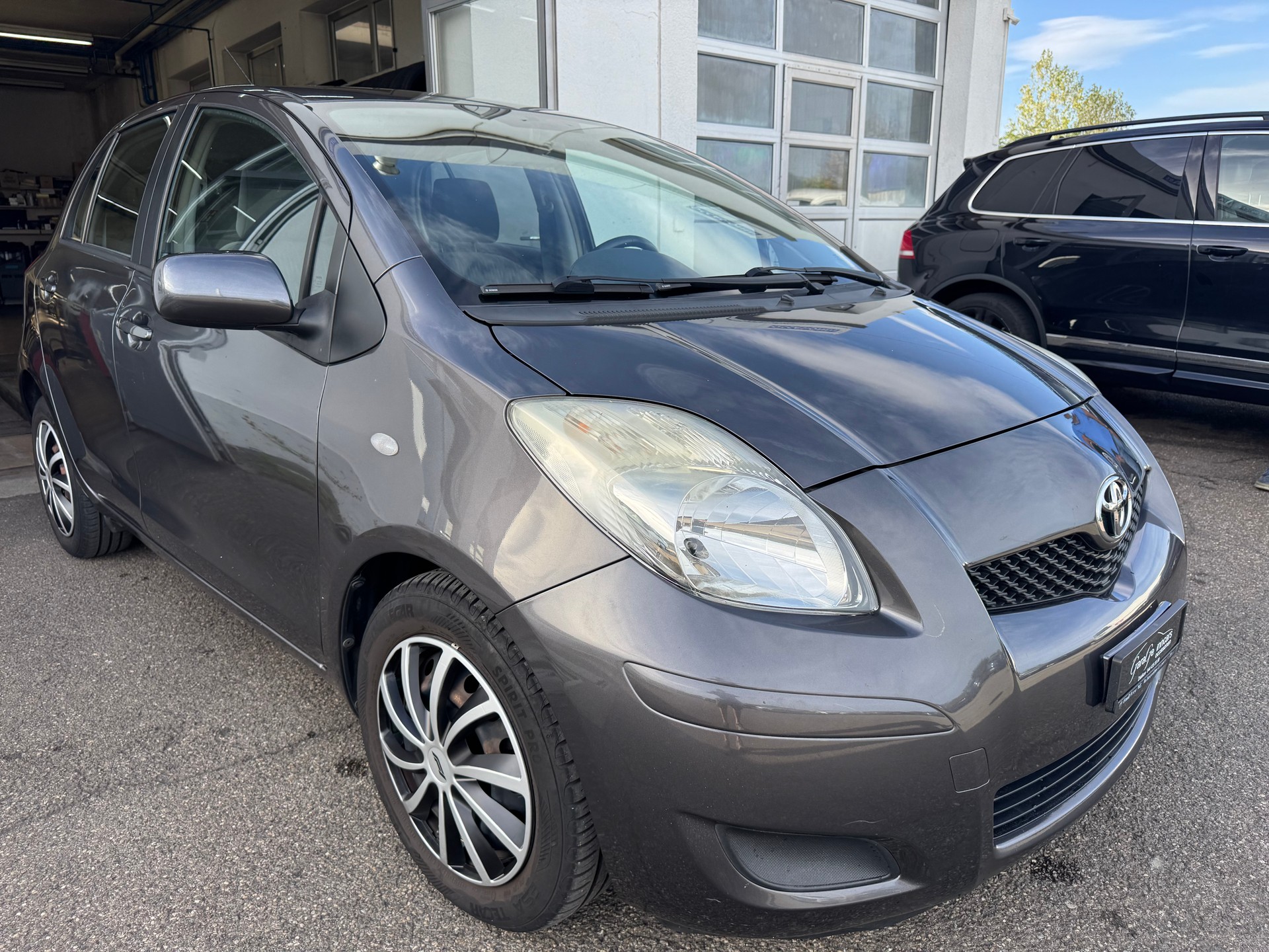 TOYOTA Yaris 1.33 S-image-2