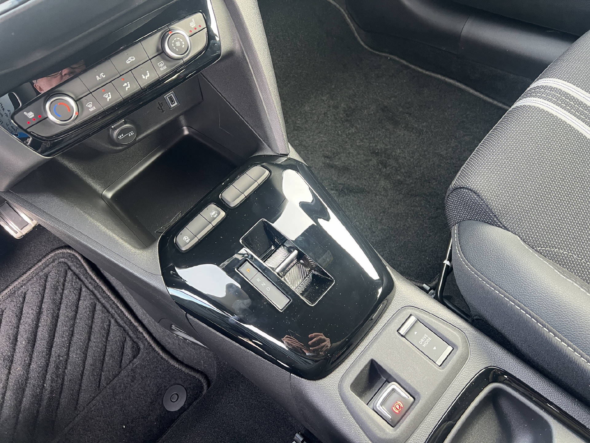 OPEL Corsa 1.2 T Hybrid Viva-image-10