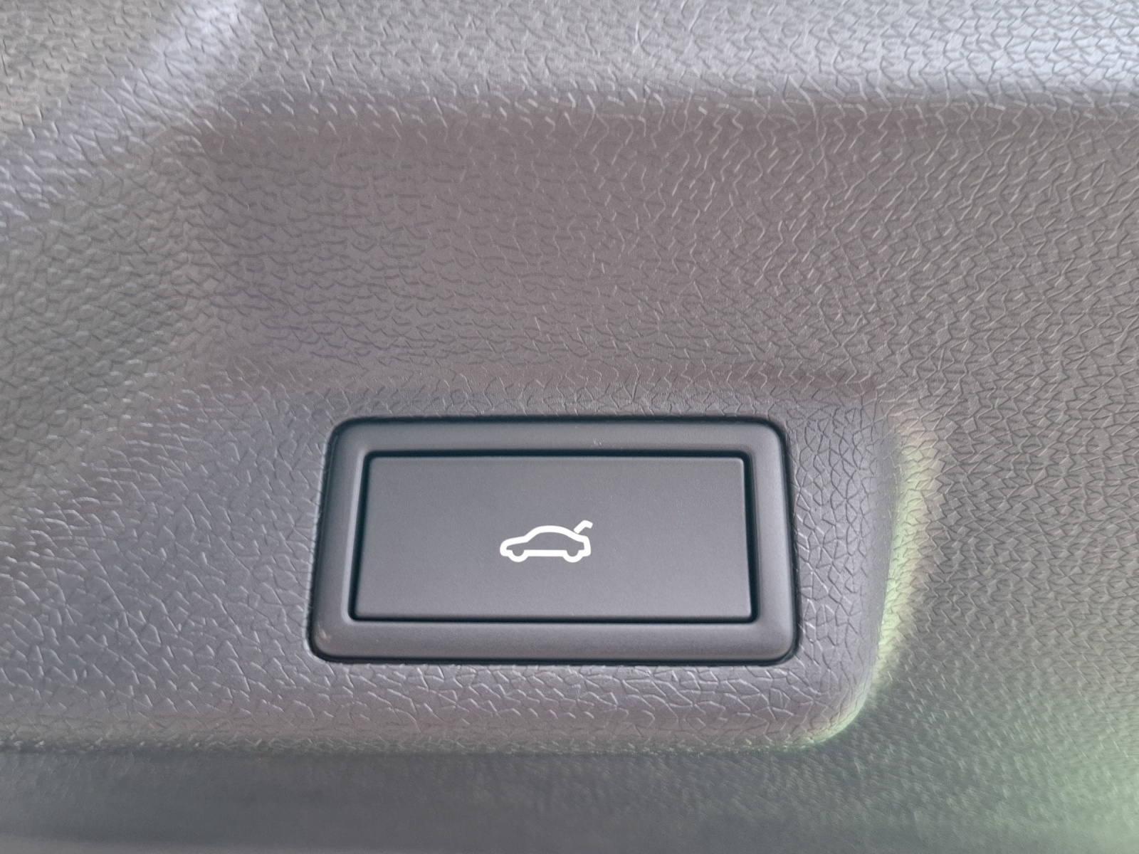 VW ID.Buzz NWB GTX 4 Motion-image-14