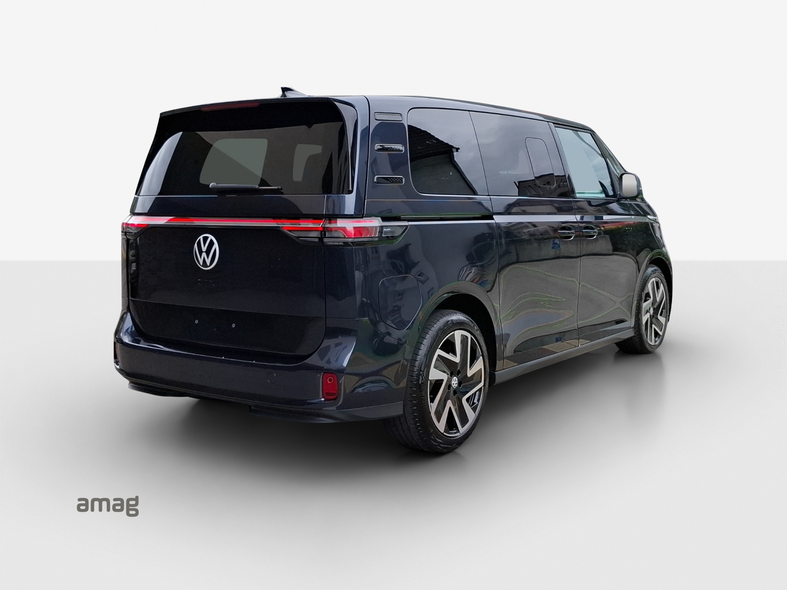 VW ID.Buzz NWB GTX 4 Motion-image-4