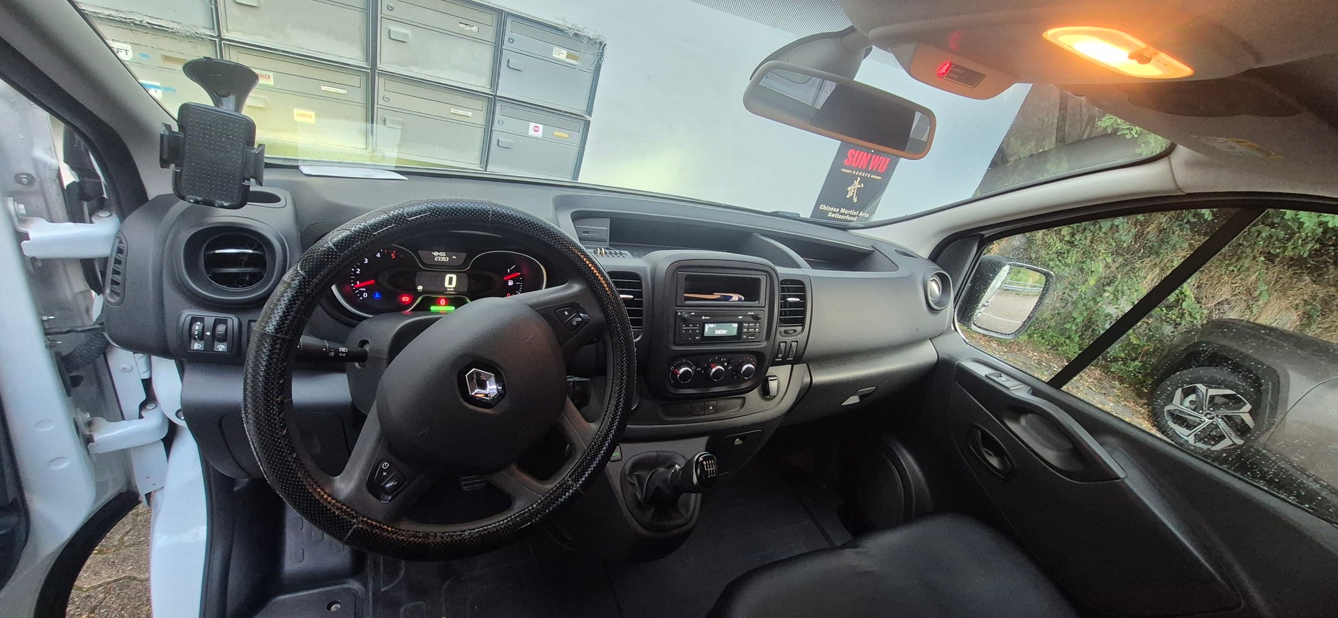 RENAULT 2.0 dCi 145 Business-image-3