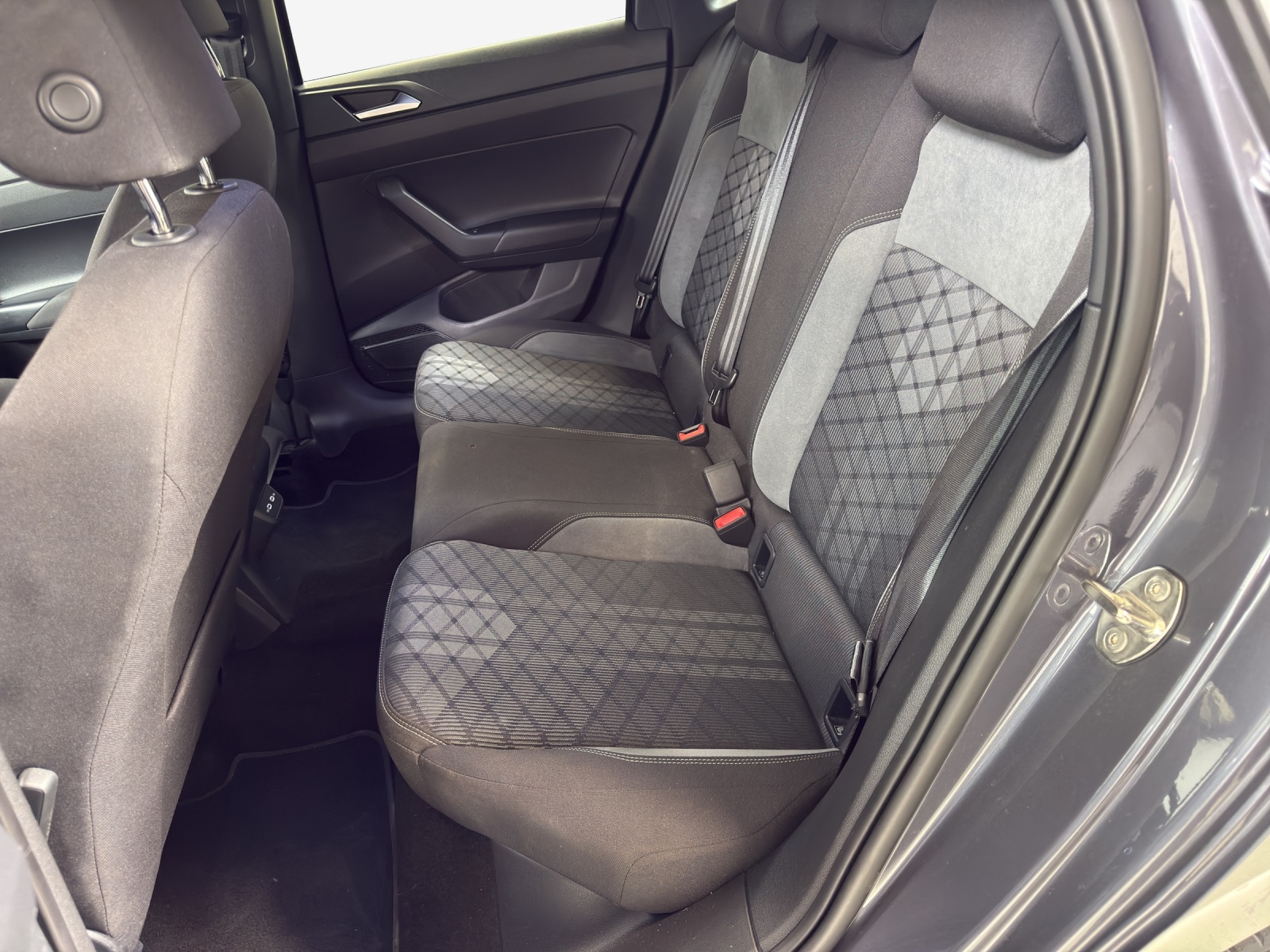 VW Polo 1.0 TSI R-Line DSG-image-11