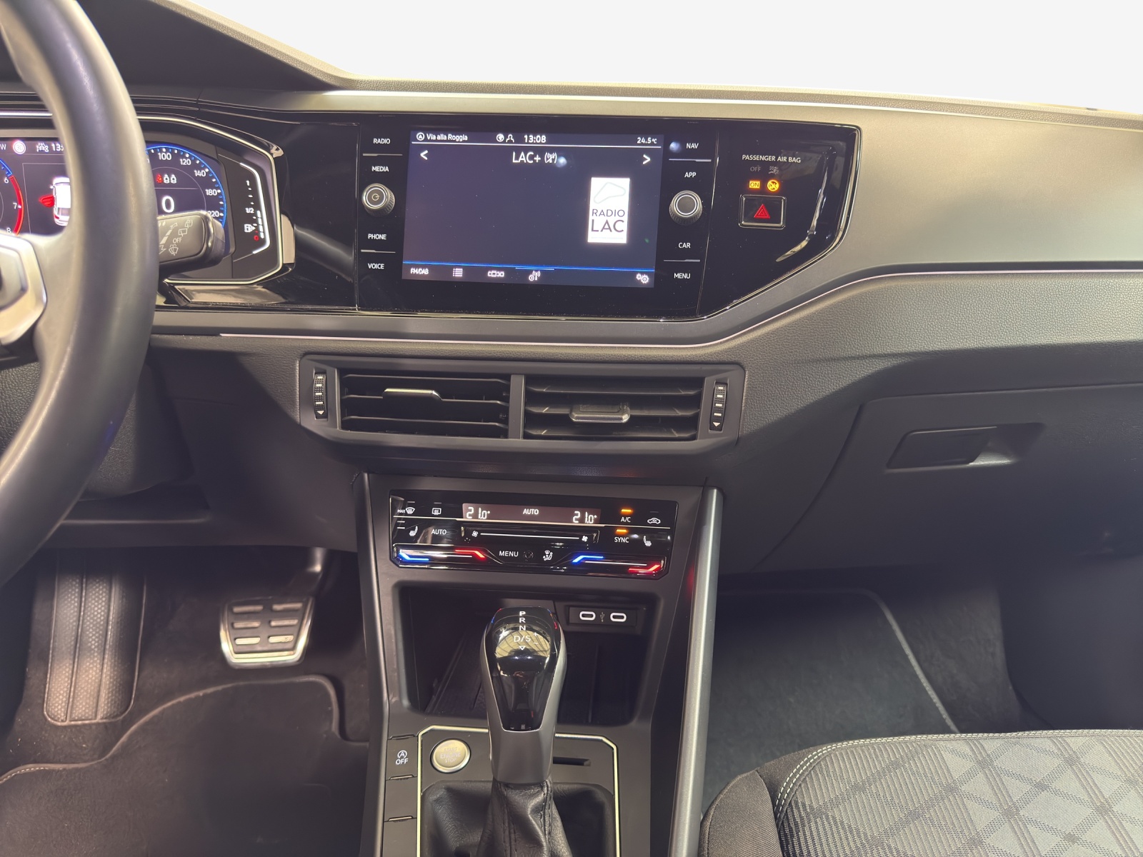 VW Polo 1.0 TSI R-Line DSG-image-10