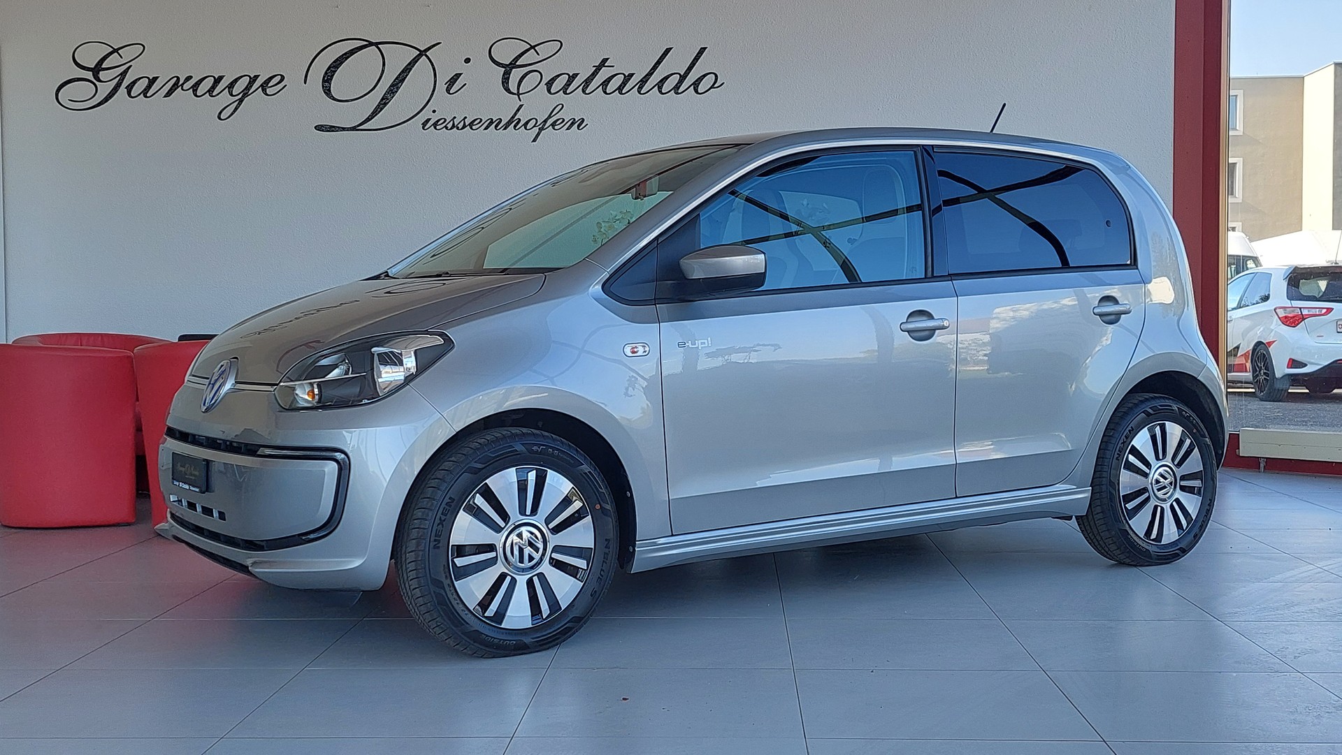 VW e-Up-image-0