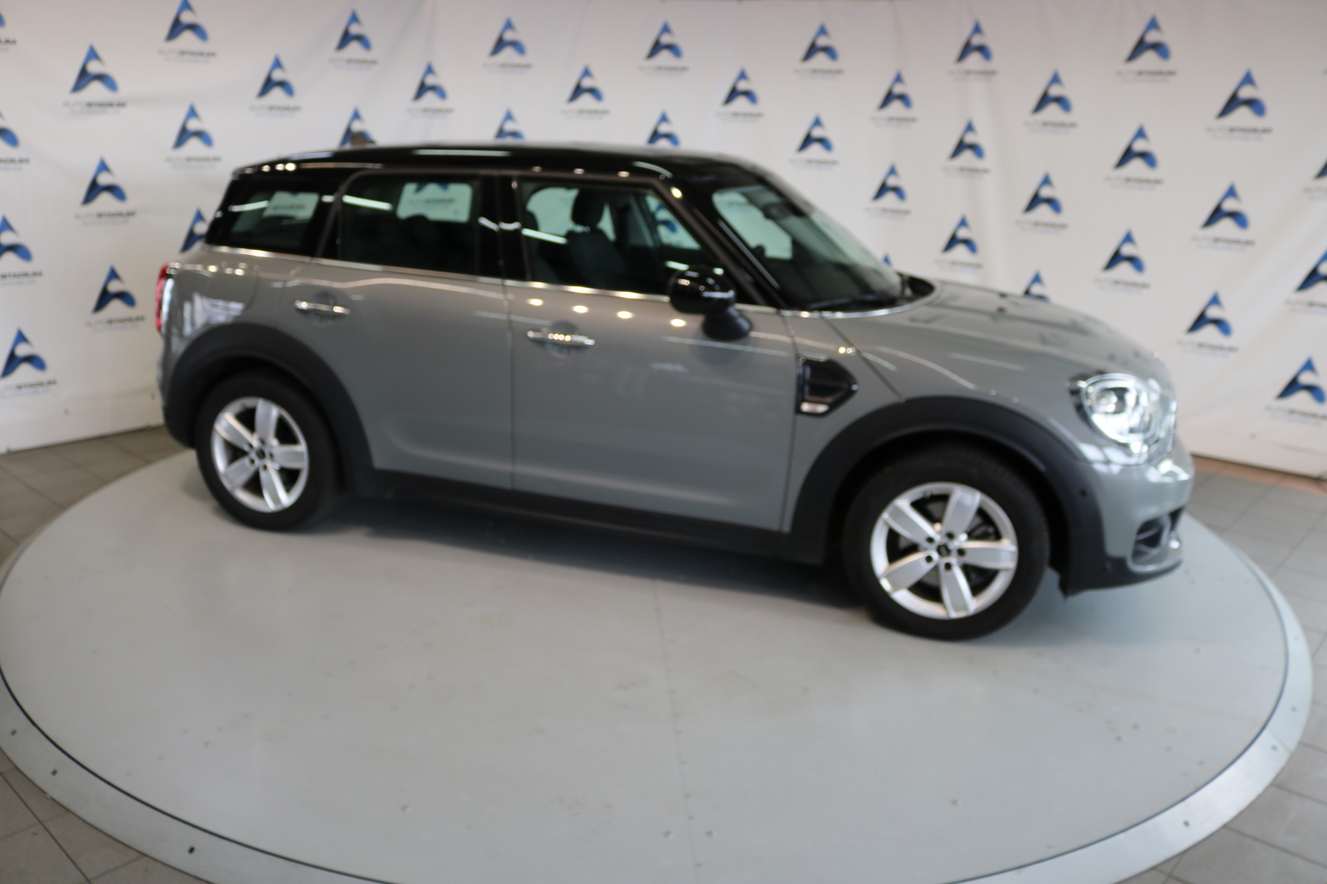 MINI Countryman Cooper ALL4-image-21