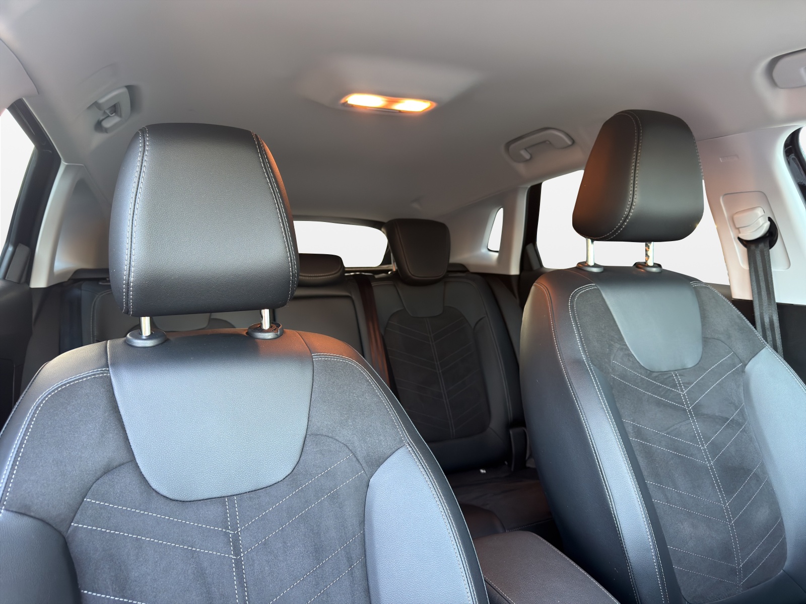 OPEL Grandland X 1.6 Hybrid Ultimate Automatik-image-15