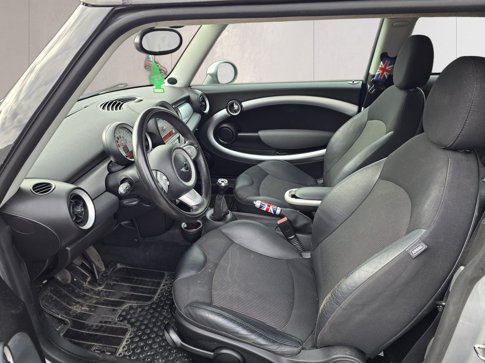 MINI Cooper-image-13