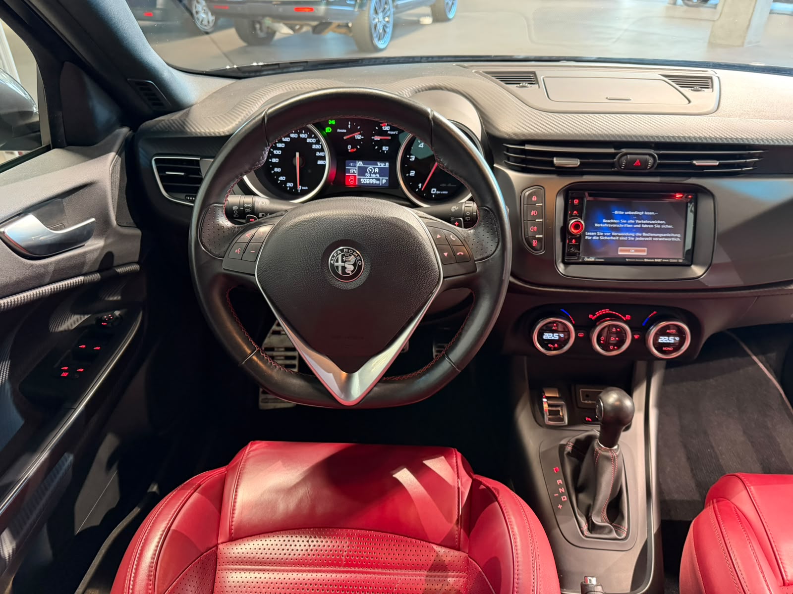 ALFA ROMEO Giulietta 1750 TBi Veloce TCT-image-19