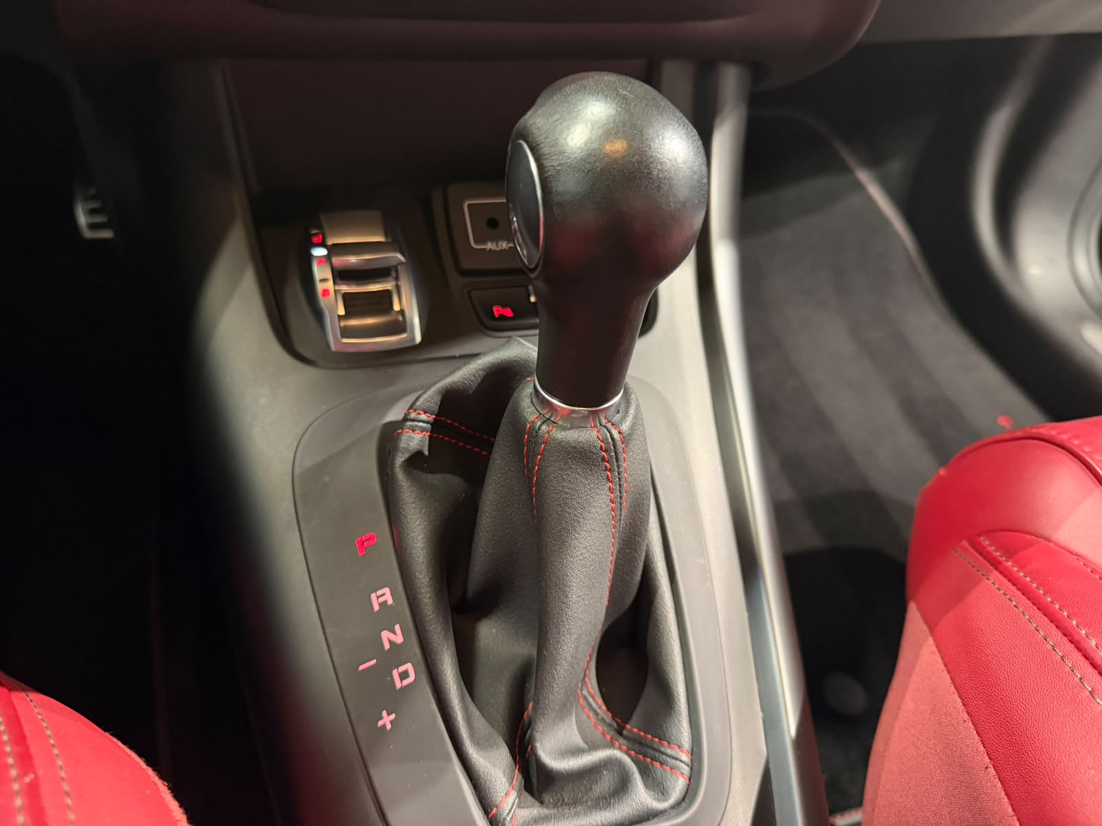 ALFA ROMEO Giulietta 1750 TBi Veloce TCT-image-24
