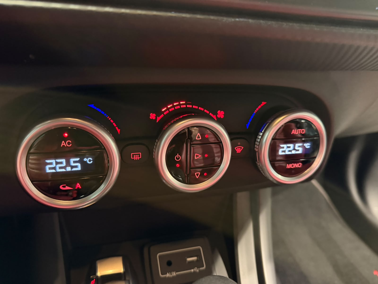 ALFA ROMEO Giulietta 1750 TBi Veloce TCT-image-22