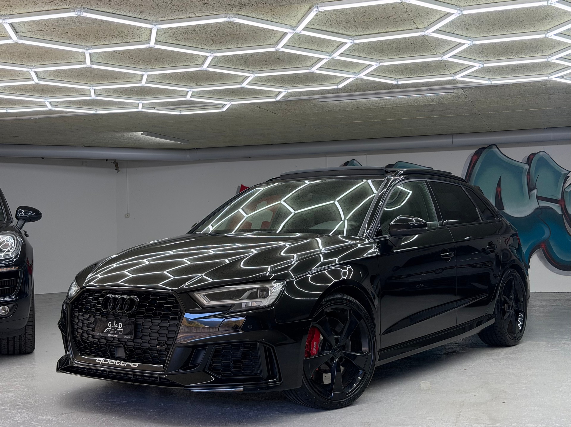 AUDI RS3 Sportback 2.5 TSI quattro S-tronic * FULL OPTIONS / CH / FULL BLACK*-image-2