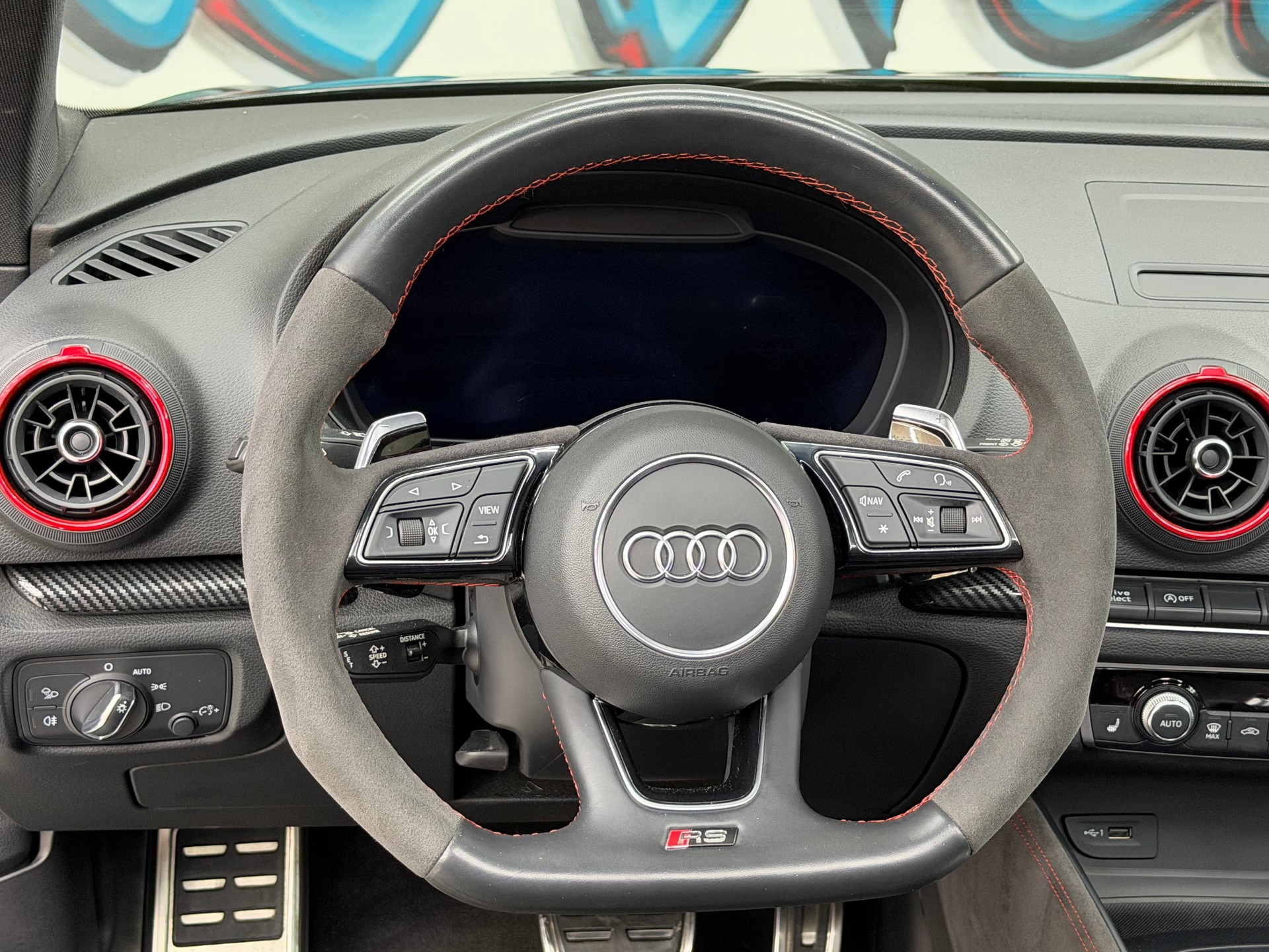 AUDI RS3 Sportback 2.5 TSI quattro S-tronic * FULL OPTIONS / CH / FULL BLACK*-image-10
