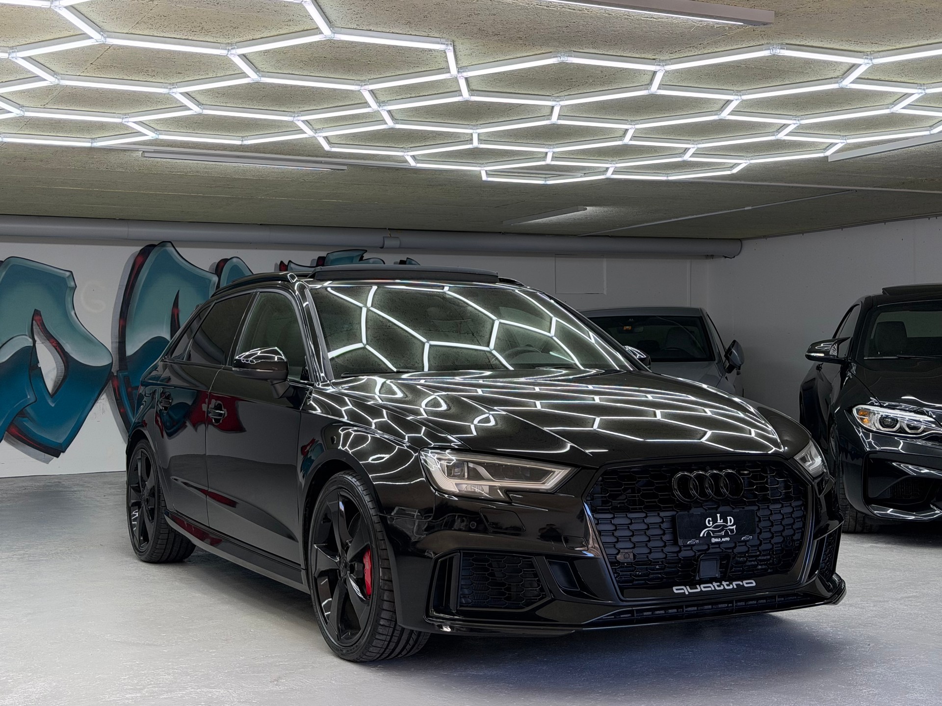 AUDI RS3 Sportback 2.5 TSI quattro S-tronic * FULL OPTIONS / CH / FULL BLACK*-image-1