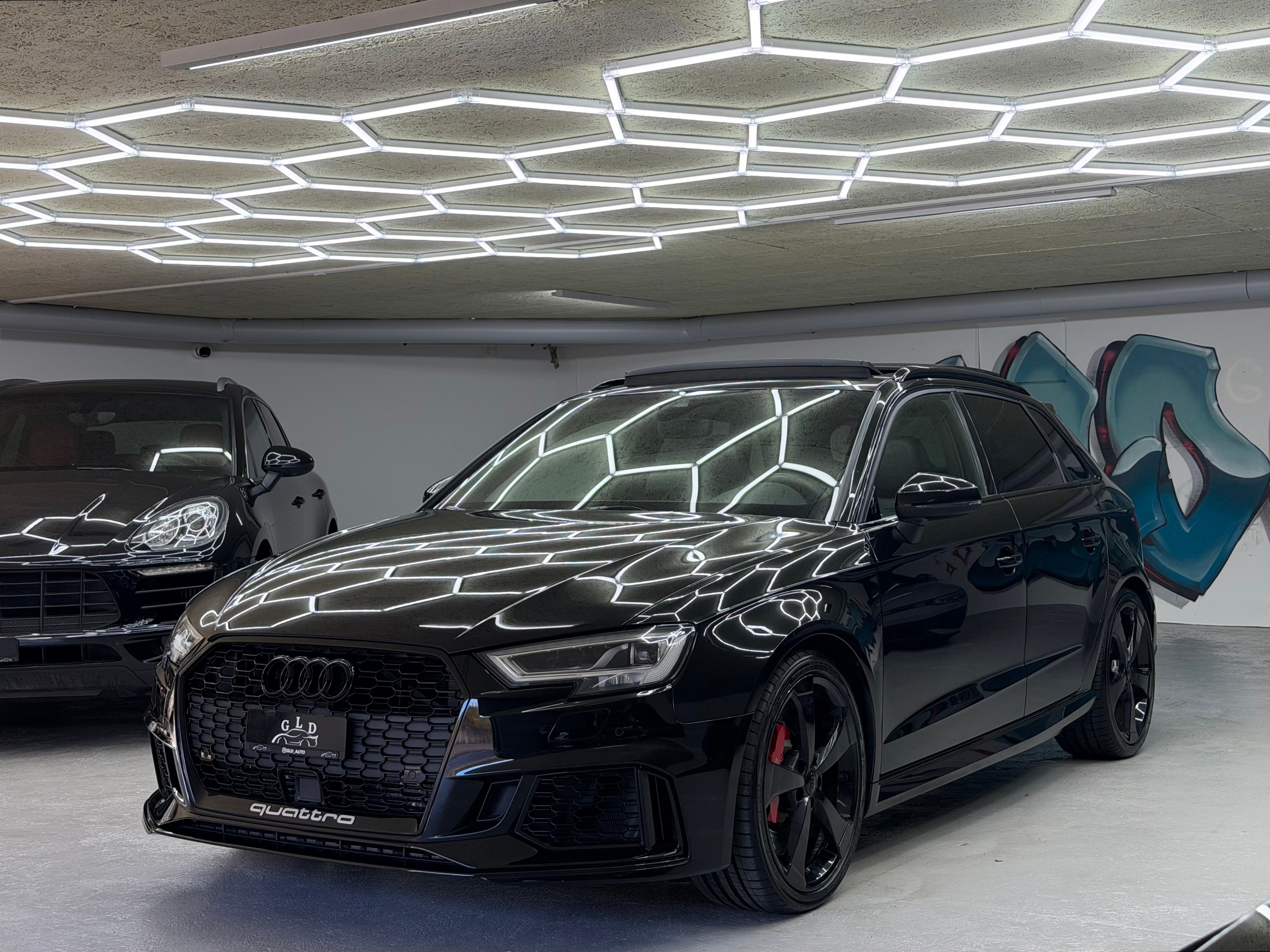 Car photo