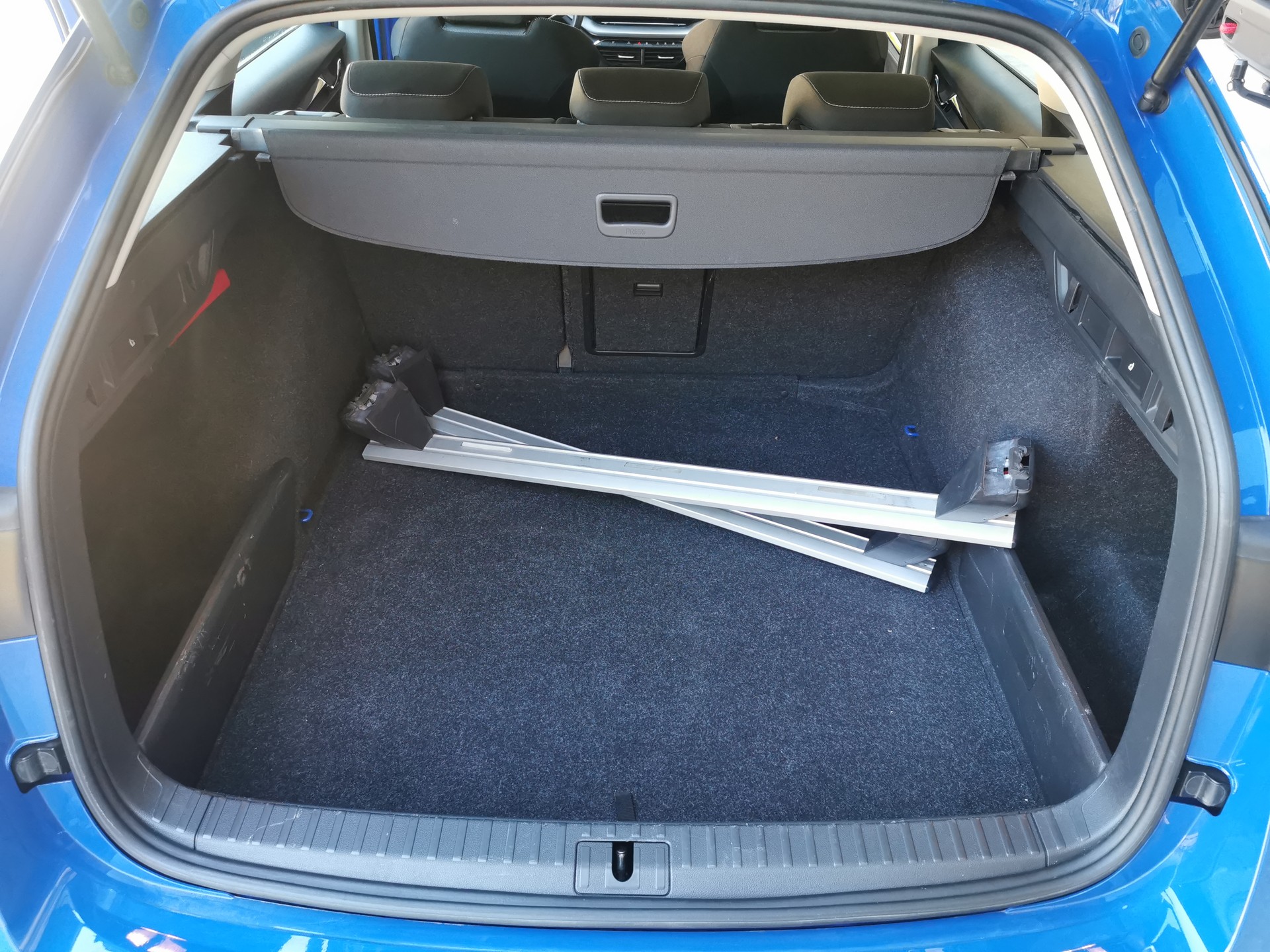 SKODA Octavia Combi 2.0 TDI DSG Ambition 4x4-image-11