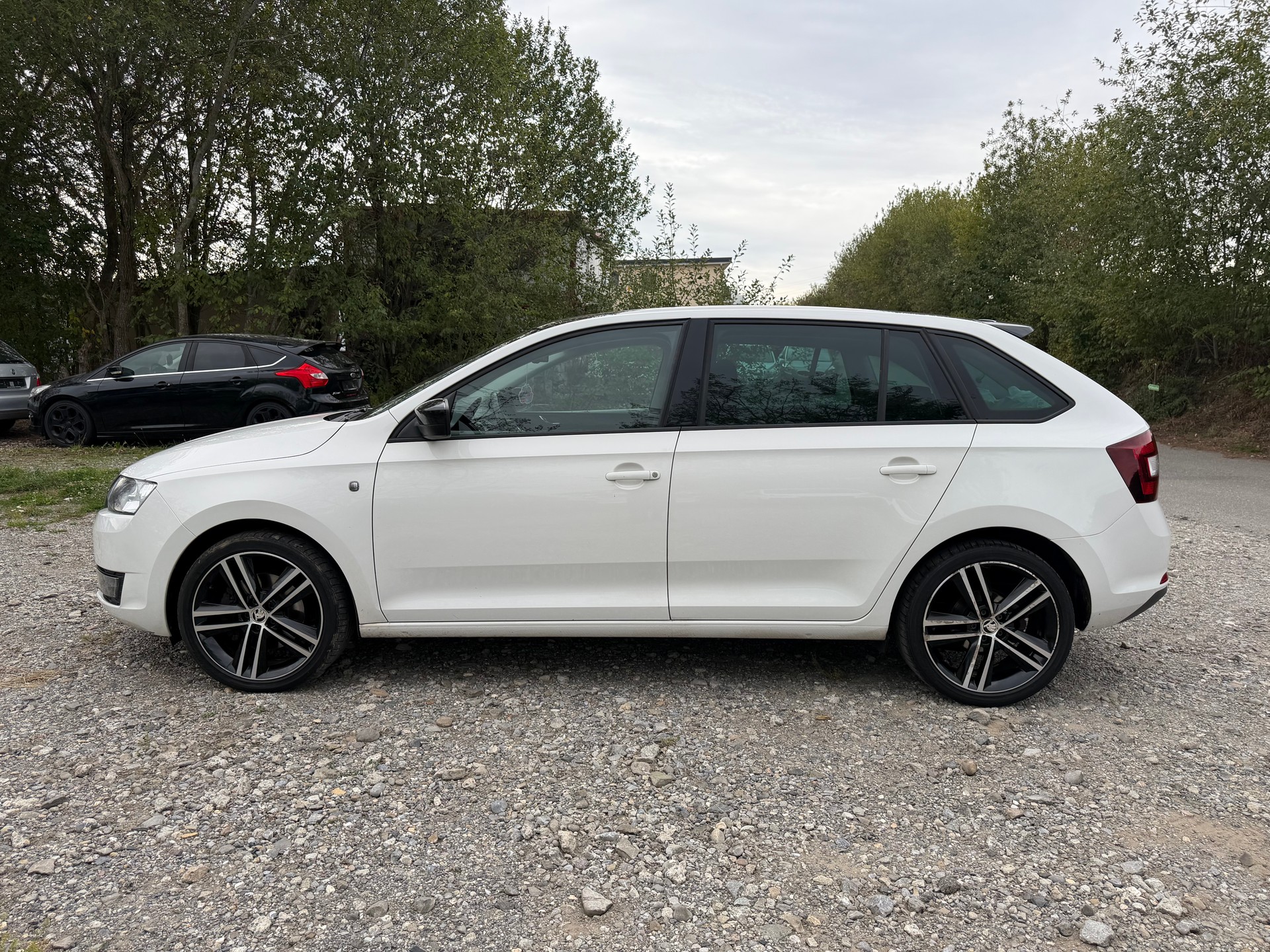 SKODA Rapid Spaceback 1.4 TSI Swiss Ed. DSG-image-2