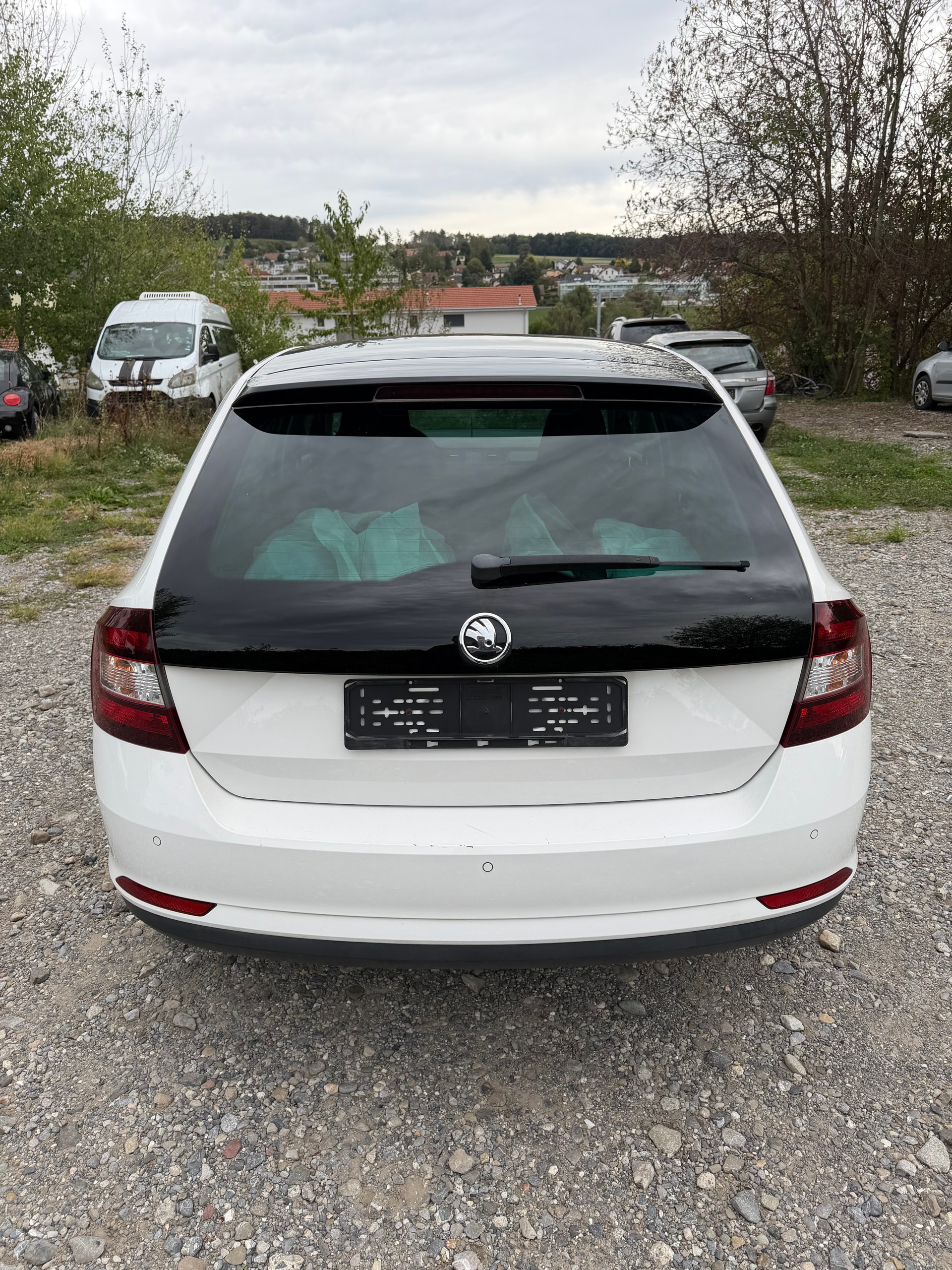 SKODA Rapid Spaceback 1.4 TSI Swiss Ed. DSG-image-4