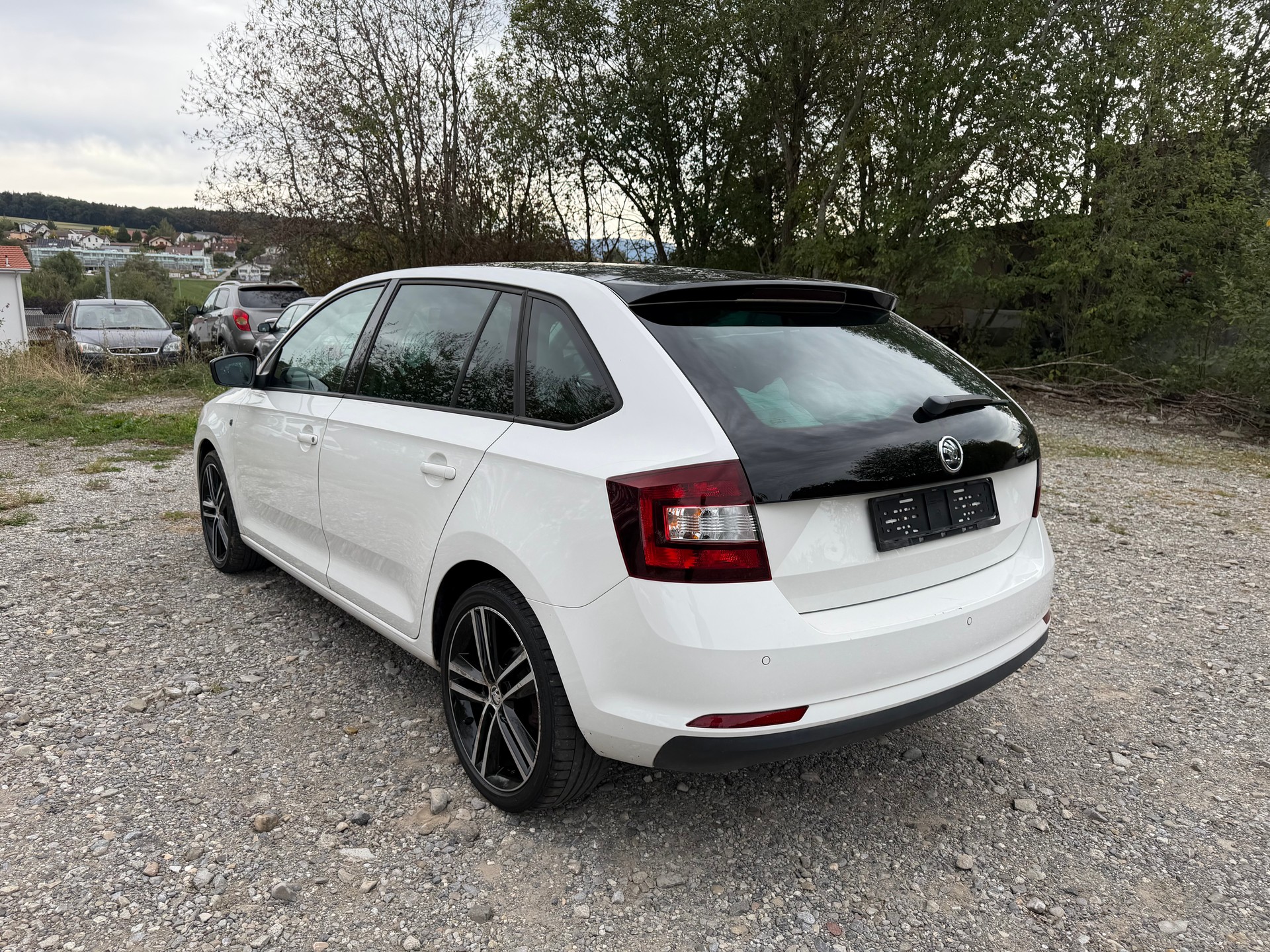 SKODA Rapid Spaceback 1.4 TSI Swiss Ed. DSG-image-5