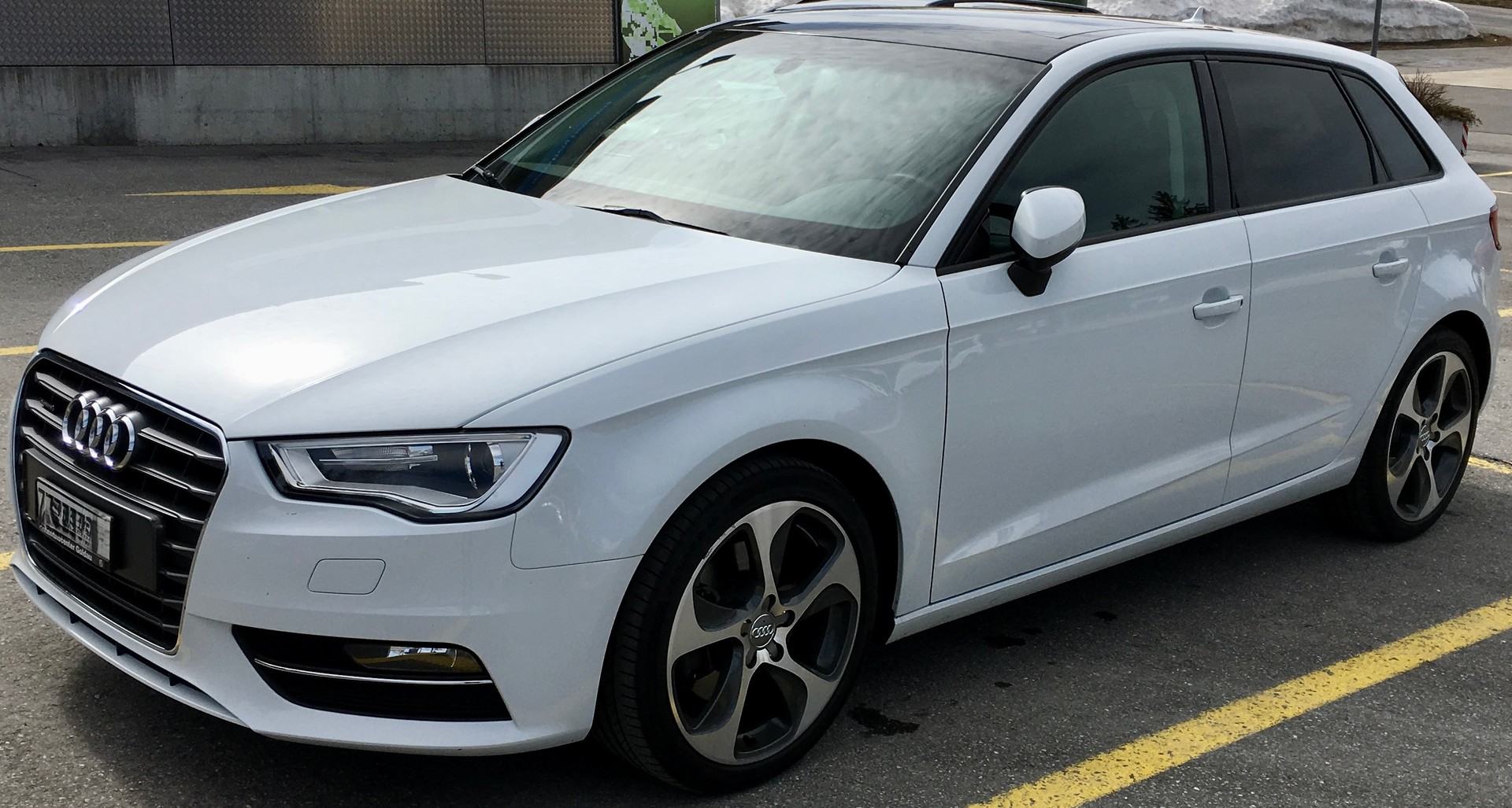 AUDI 2.0 TDI 184 Ambition quattro S-Tronic-image-4