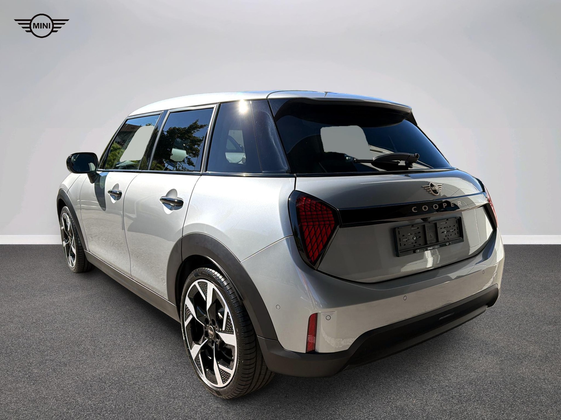 MINI Cooper 5 door C-image-4