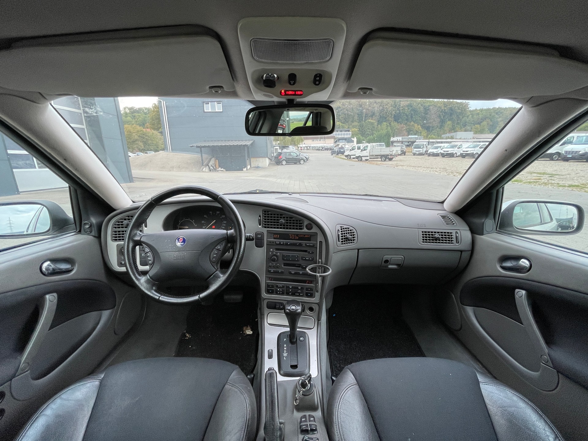 SAAB 9-5 2.0t Vector-image-7
