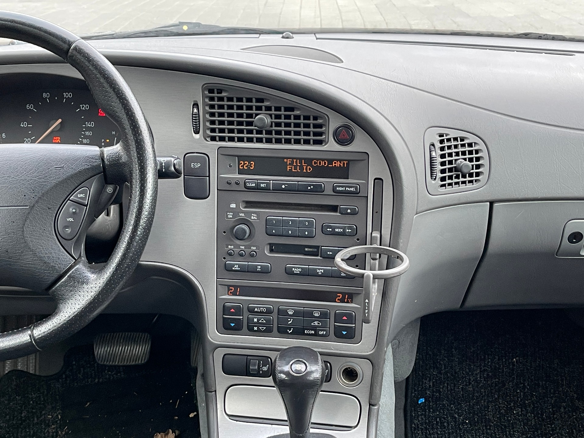 SAAB 9-5 2.0t Vector-image-10