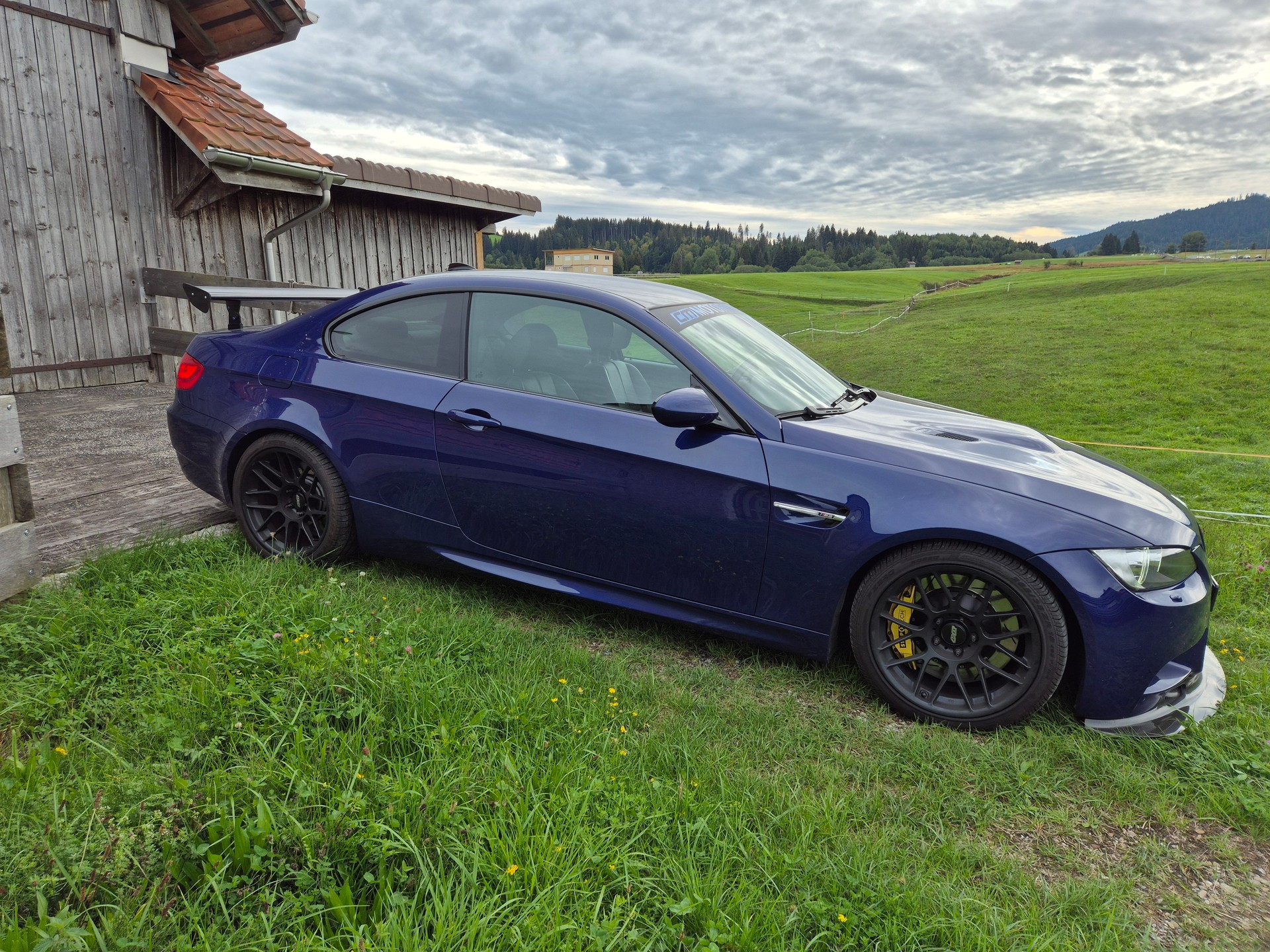 BMW M3-image-1