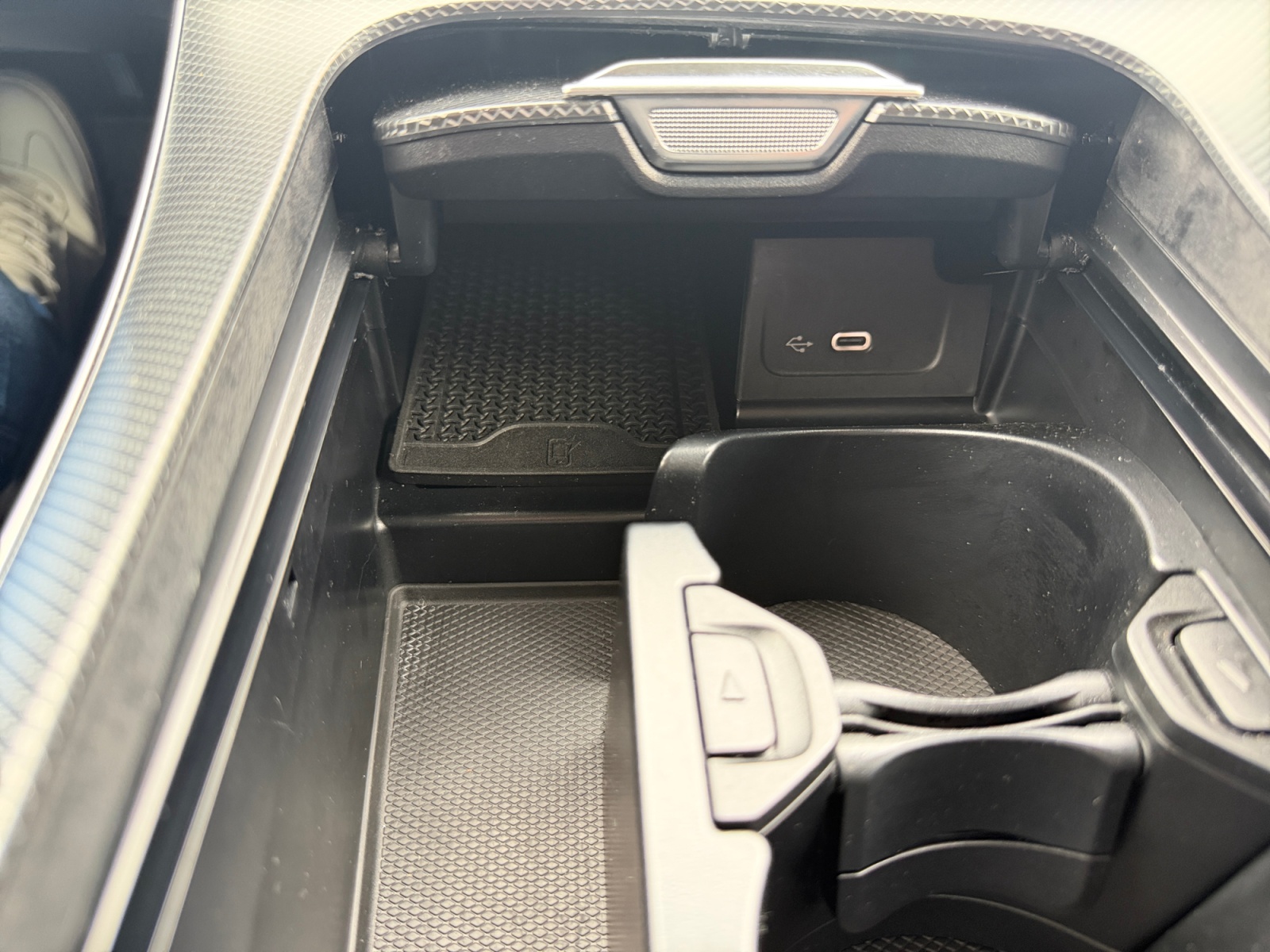 MERCEDES-BENZ C 220 d T 4 Matic Avantgarde-image-25