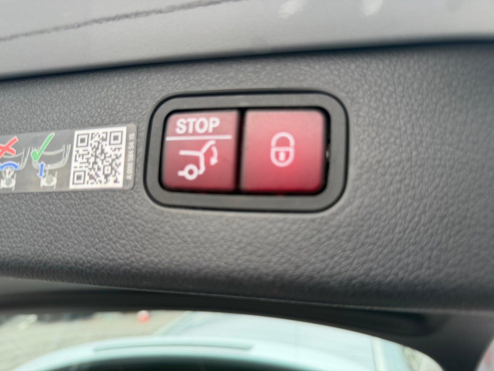 MERCEDES-BENZ C 220 d T 4 Matic Avantgarde-image-21