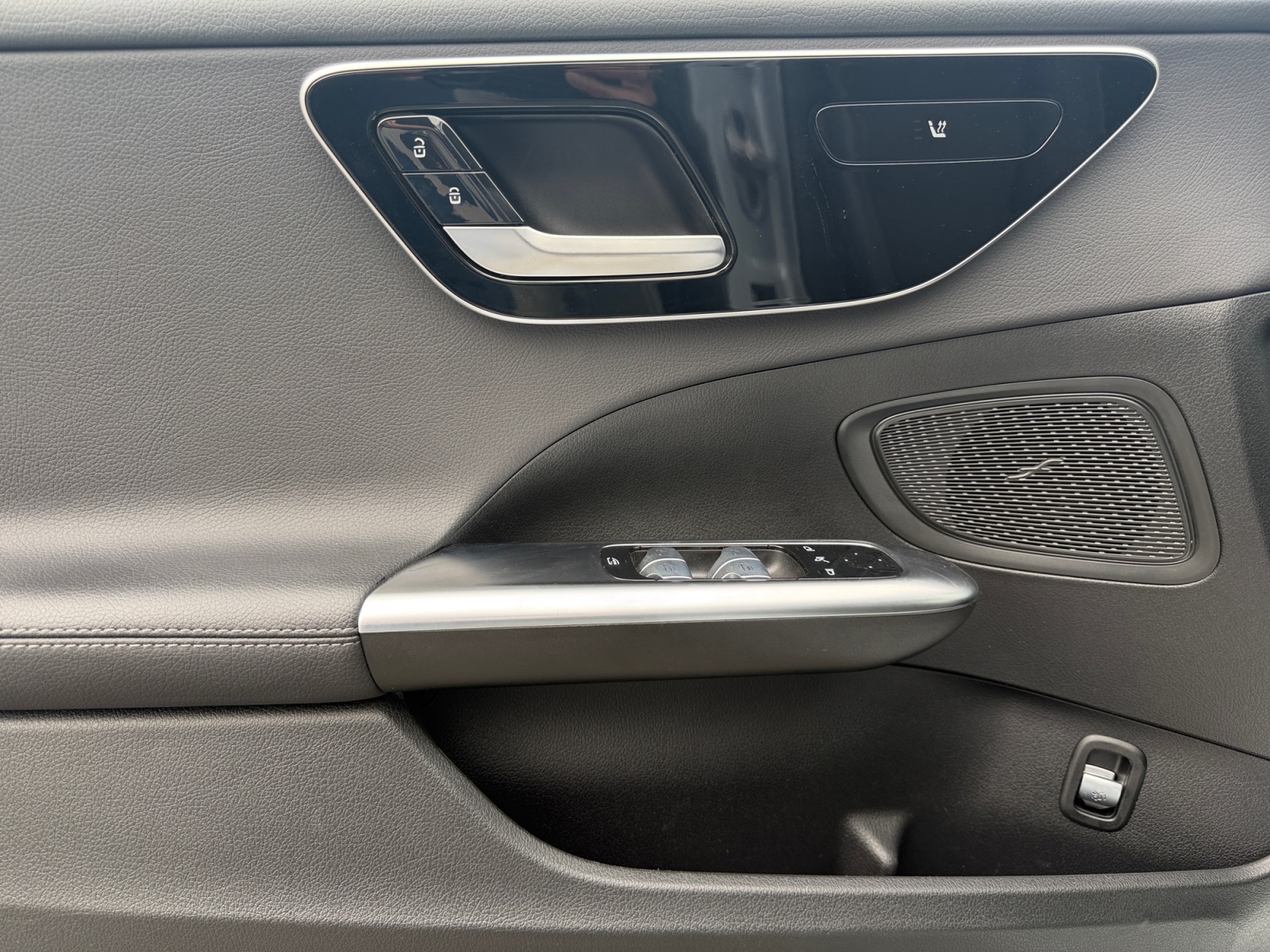 MERCEDES-BENZ C 220 d T 4 Matic Avantgarde-image-10