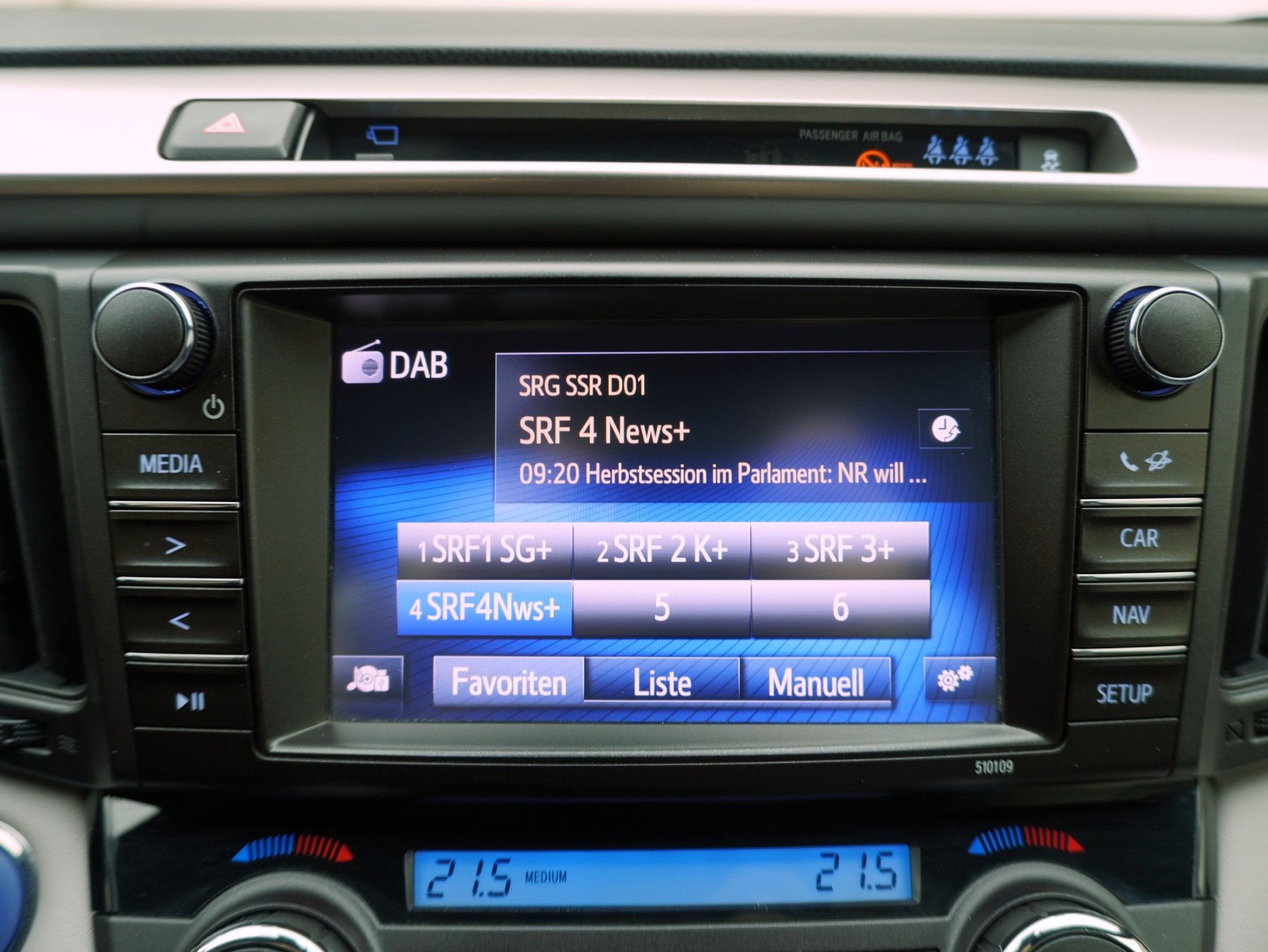 TOYOTA RAV4 2.5 HSD Premium-image-16