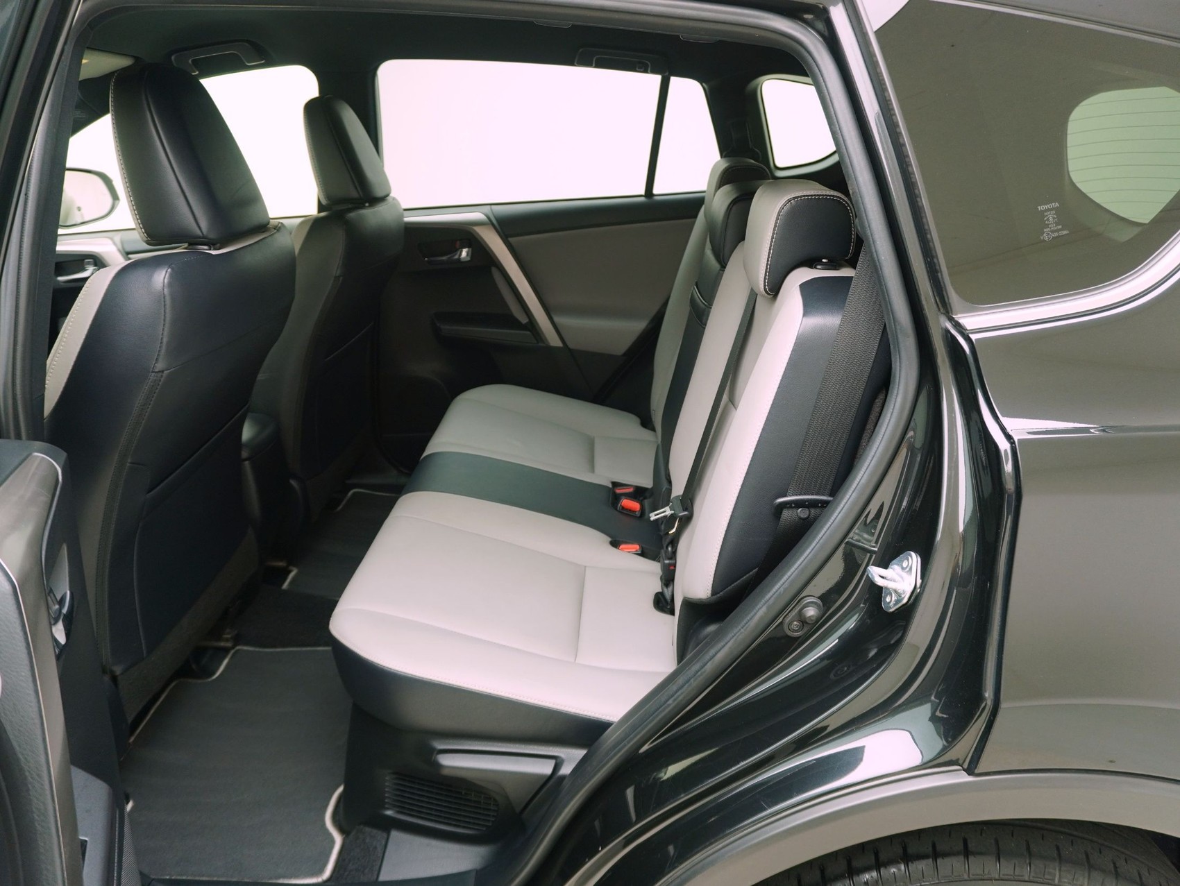 TOYOTA RAV4 2.5 HSD Premium-image-10