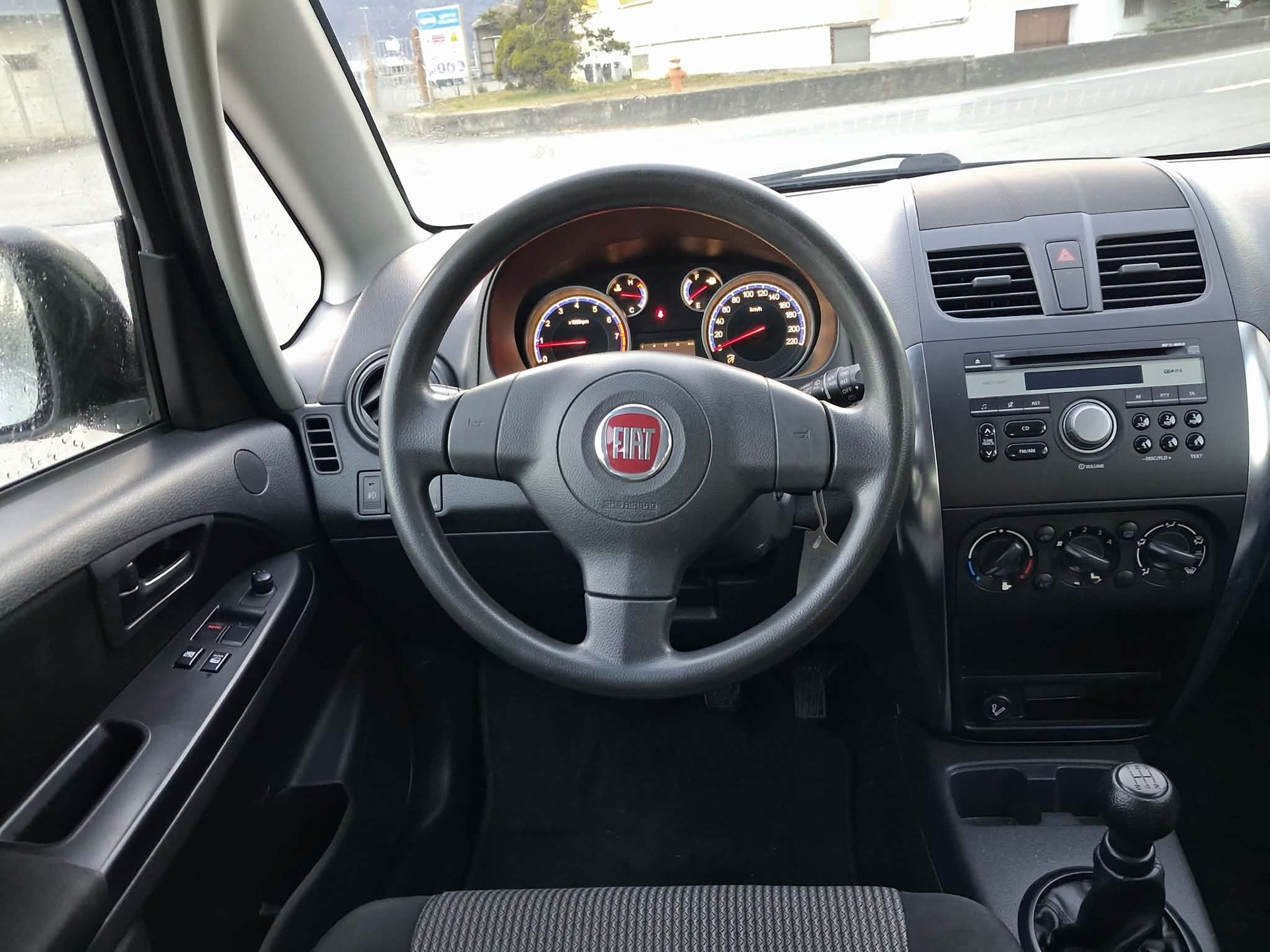 FIAT Sedici 1.6 4WD Freestyle-image-7