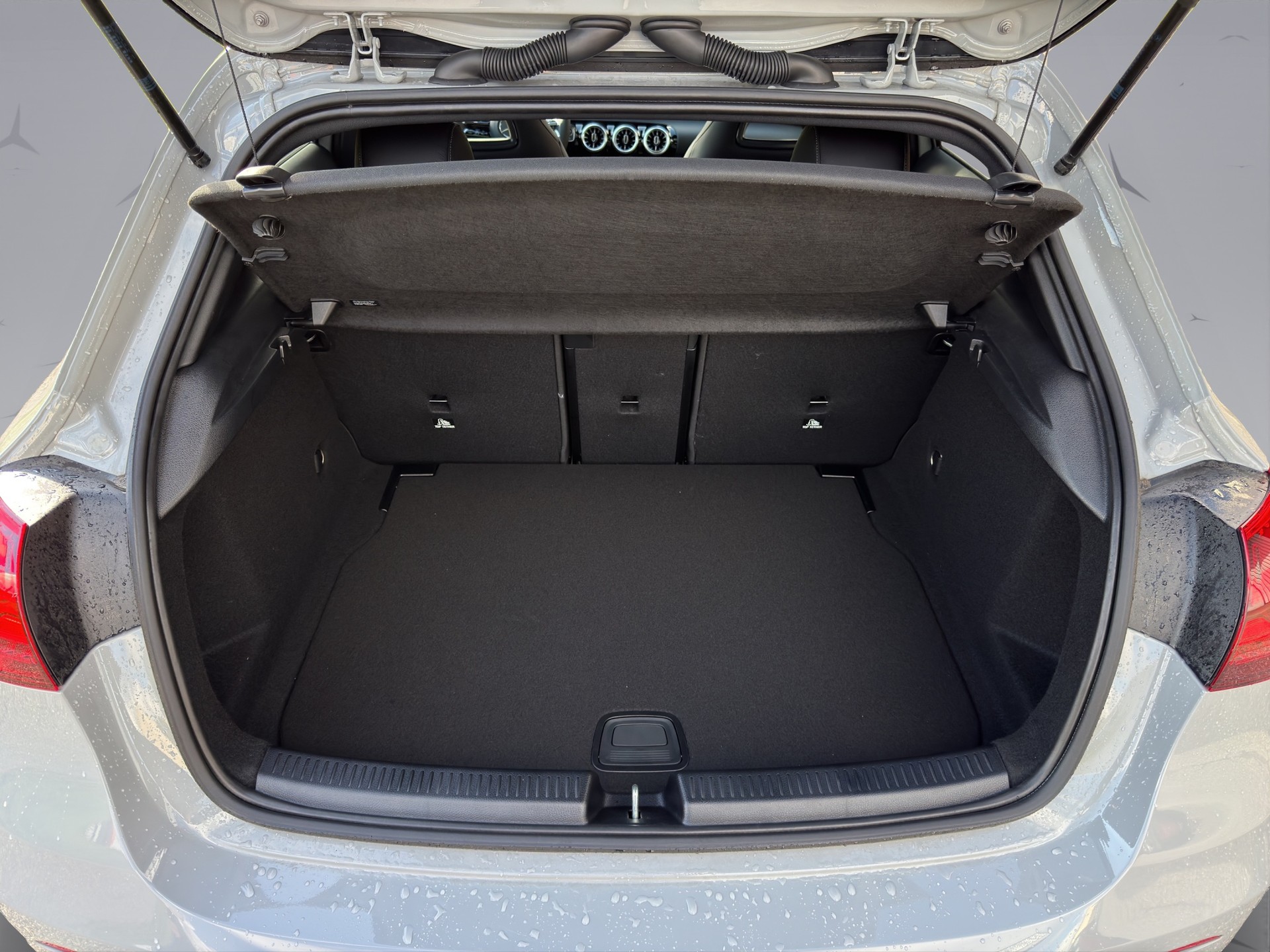 MERCEDES-BENZ A-Klasse W177 A 35 AMG 4matic-image-17