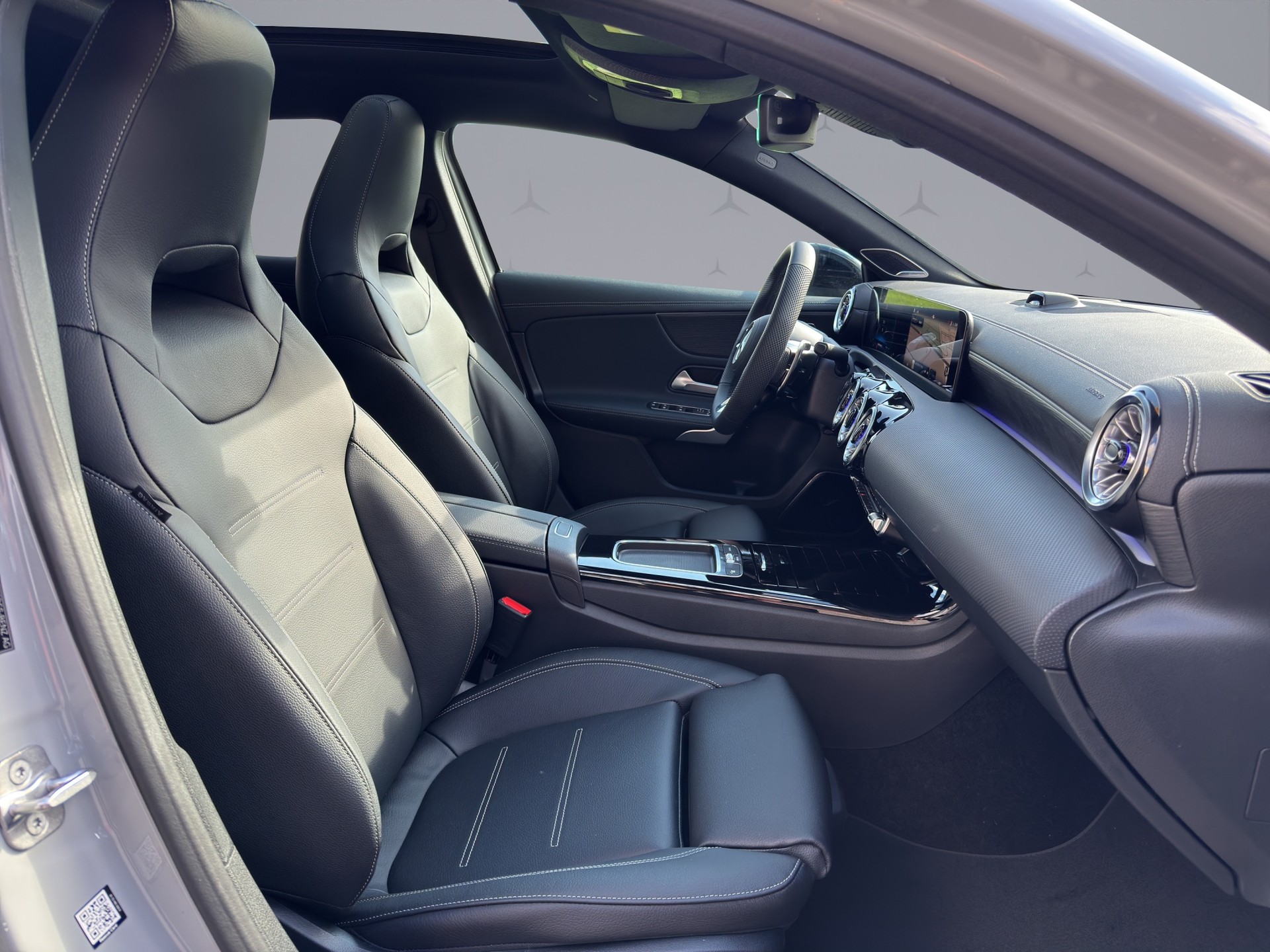 MERCEDES-BENZ A-Klasse W177 A 35 AMG 4matic-image-19