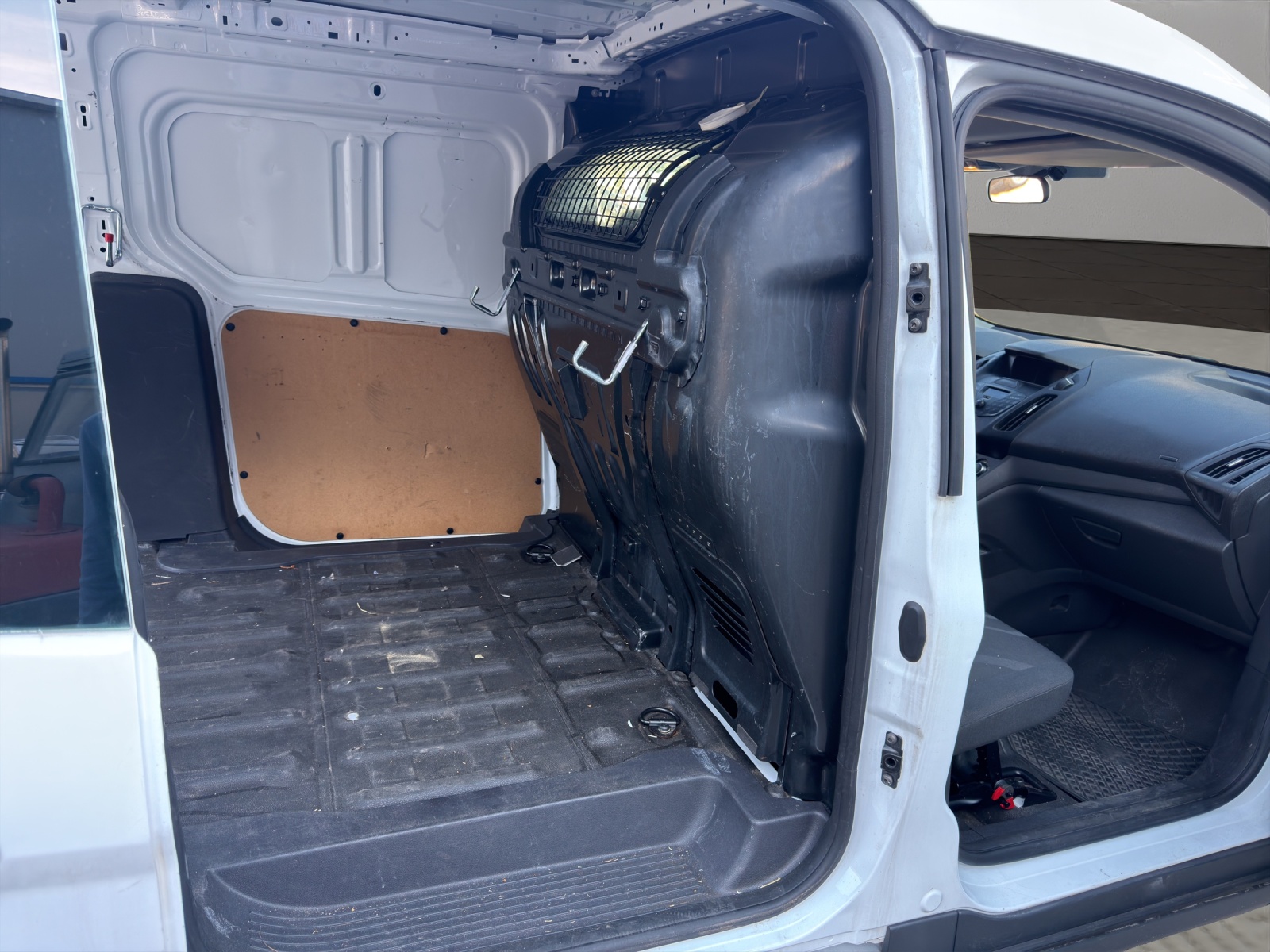 FORD Transit Connect Van T210 1.0 EcoBoost Ambiente-image-12