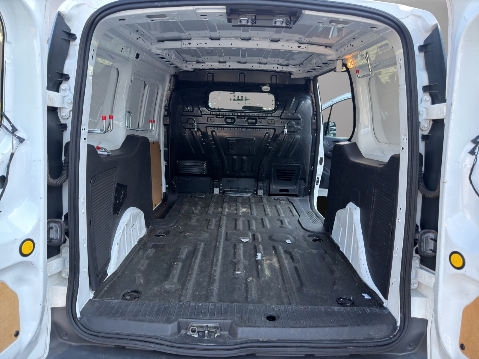 FORD Transit Connect Van T210 1.0 EcoBoost Ambiente-image-16