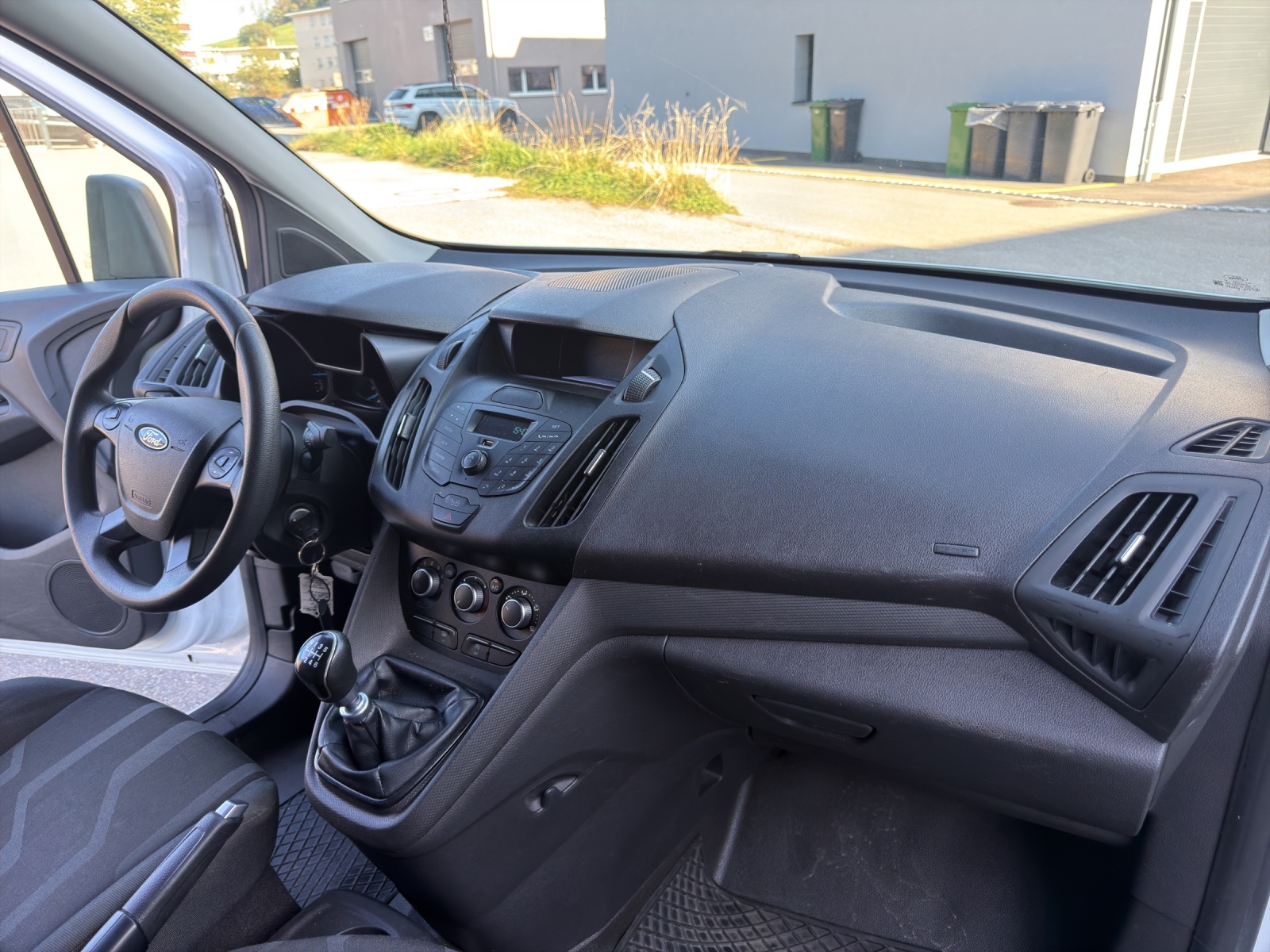 FORD Transit Connect Van T210 1.0 EcoBoost Ambiente-image-19