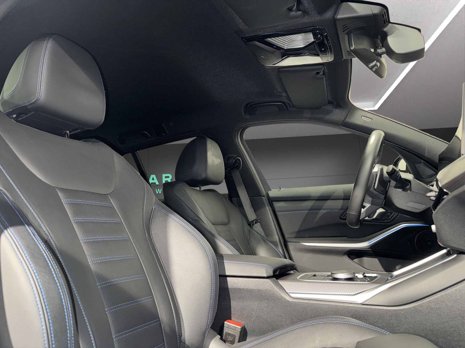 BMW 320d xDrive Touring M Sport-image-20