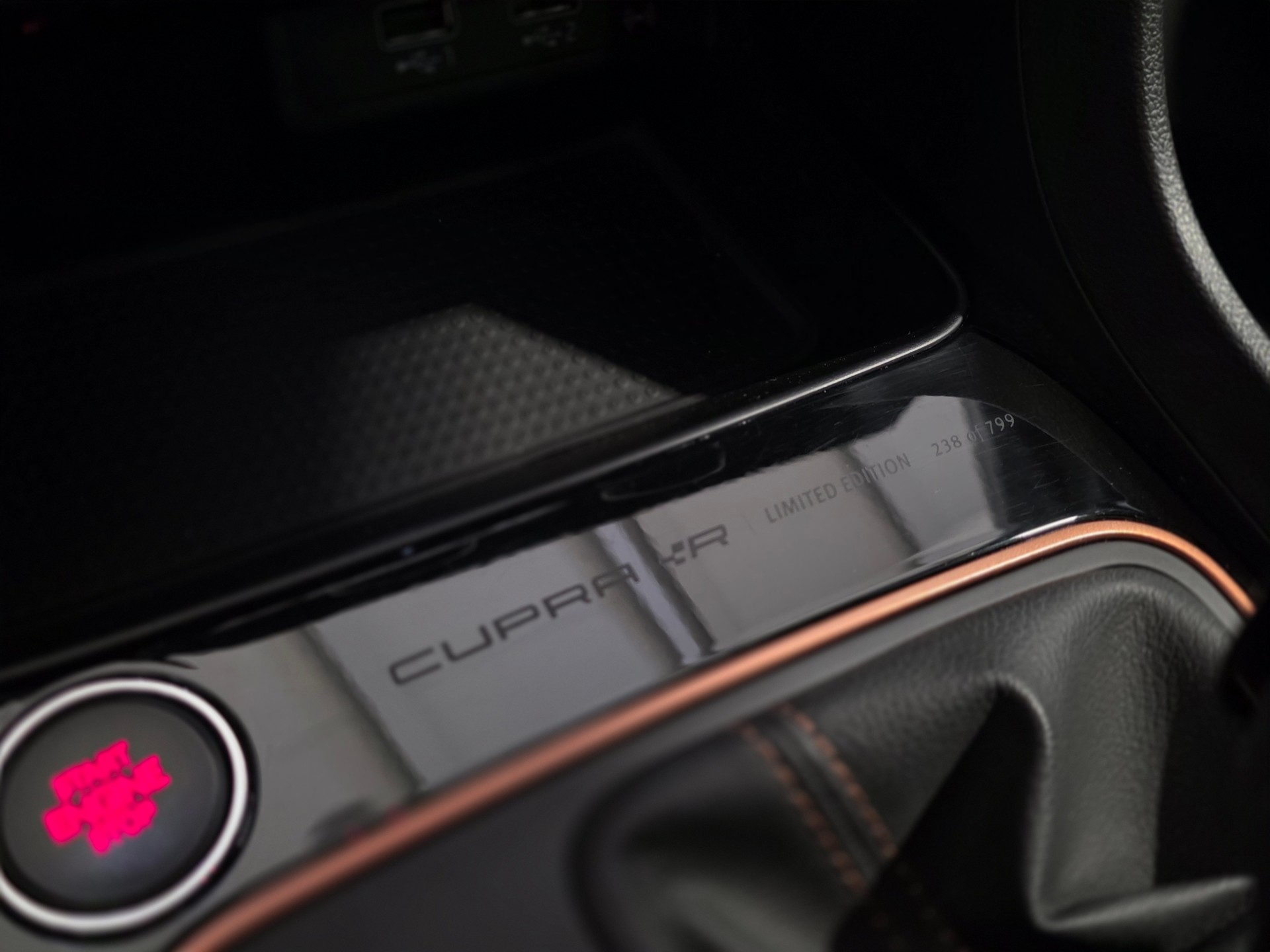 SEAT Leon 2.0 TSI Cupra R DSG Limited Edition 238 of 799-image-16