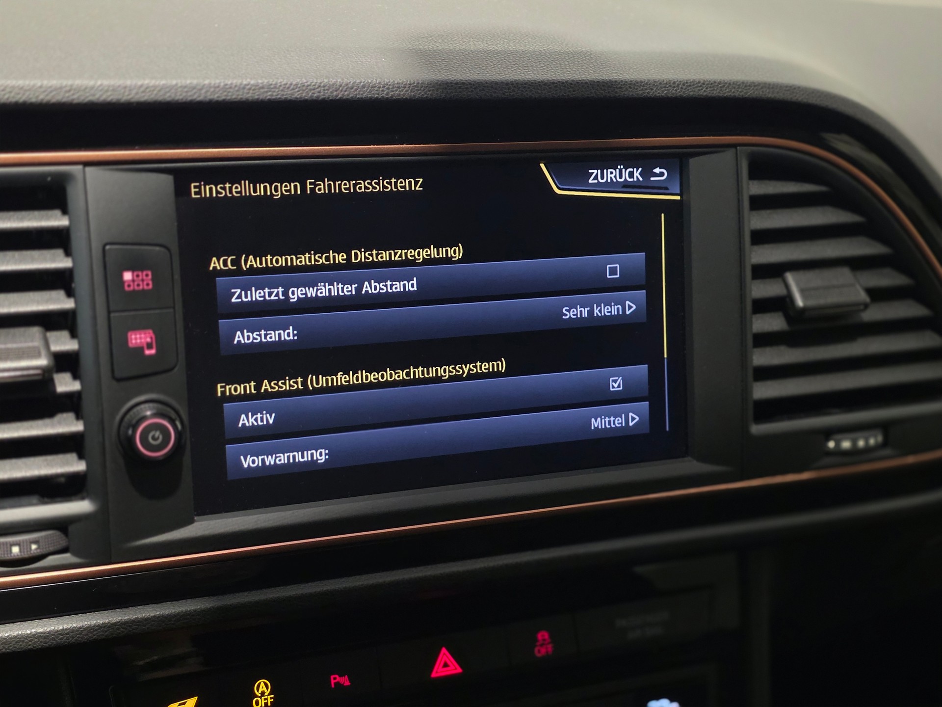 SEAT Leon 2.0 TSI Cupra R DSG Limited Edition 238 of 799-image-12
