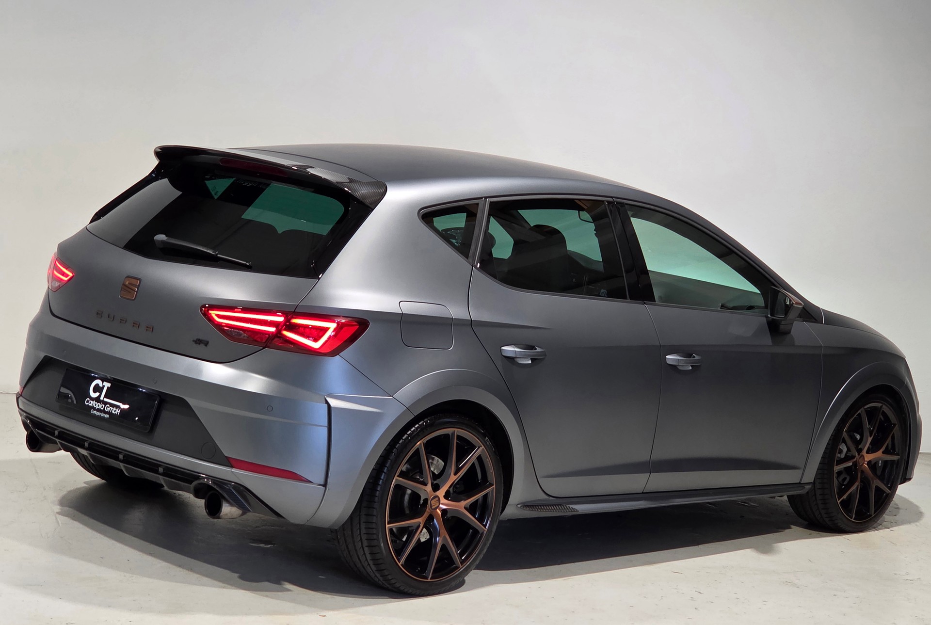 SEAT Leon 2.0 TSI Cupra R DSG Limited Edition 238 of 799-image-28