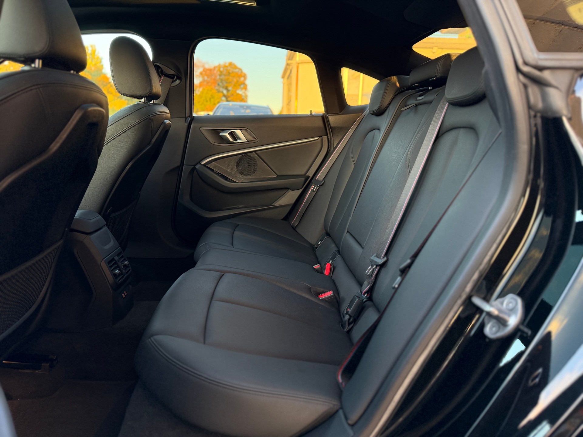 BMW M235i Gran Coupé xDrive Pure M Sport Steptronic-image-11