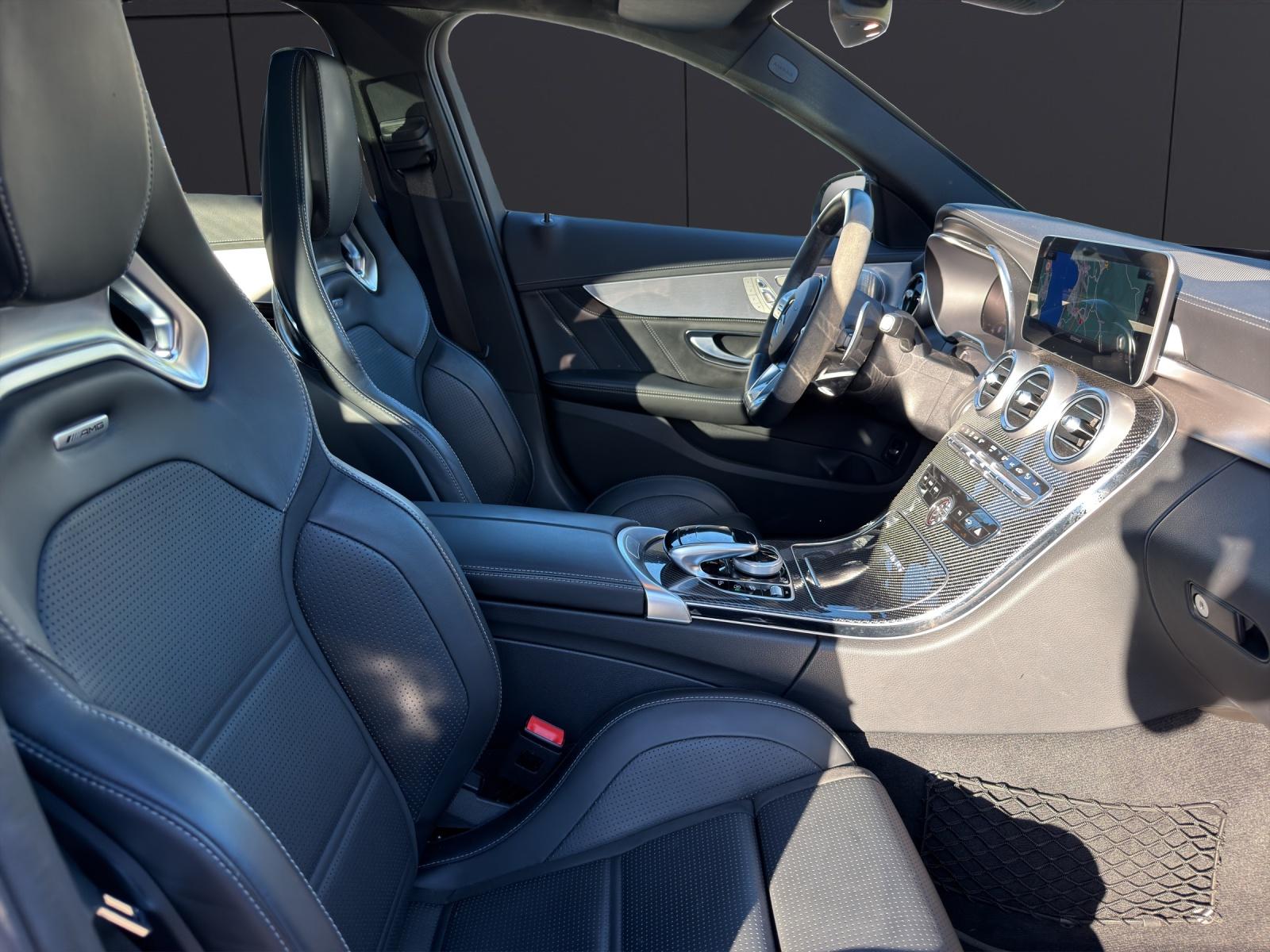 MERCEDES-BENZ C 63 S AMG-image-18