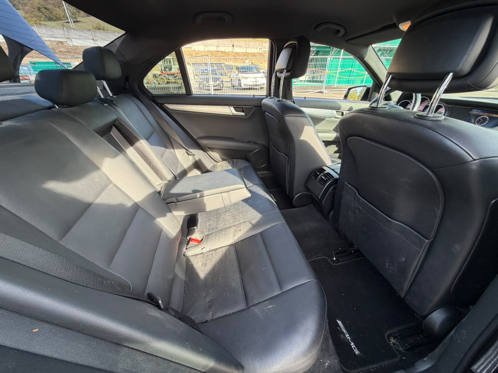 MERCEDES-BENZ C 350 Avantgarde 4Matic 7G-Tronic-image-15