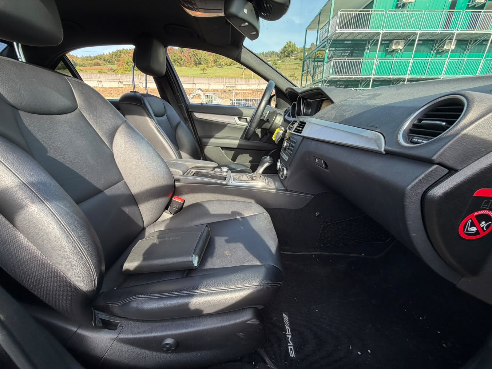 MERCEDES-BENZ C 350 Avantgarde 4Matic 7G-Tronic-image-16
